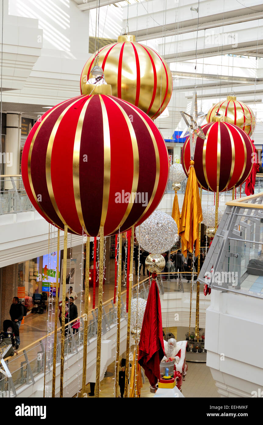 Le gallerie, Broadmead Shopping Centre in Bristol, Regno Unito, decorazioni di Natale Foto Stock