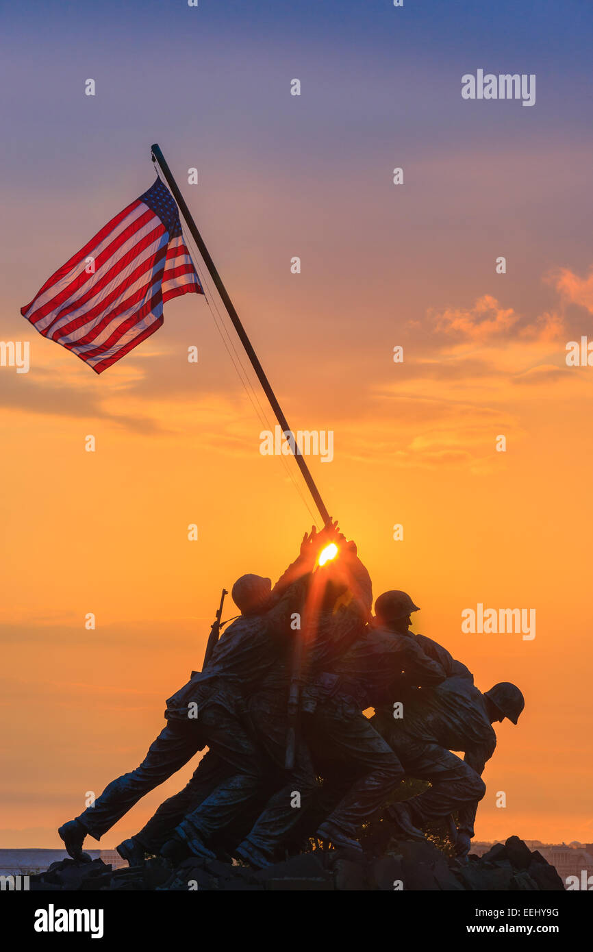 US Marine Corps War Memorial, noto anche come il Memorial Iwo-Jima ad Arlington, Virginia, Stati Uniti d'America. Foto Stock