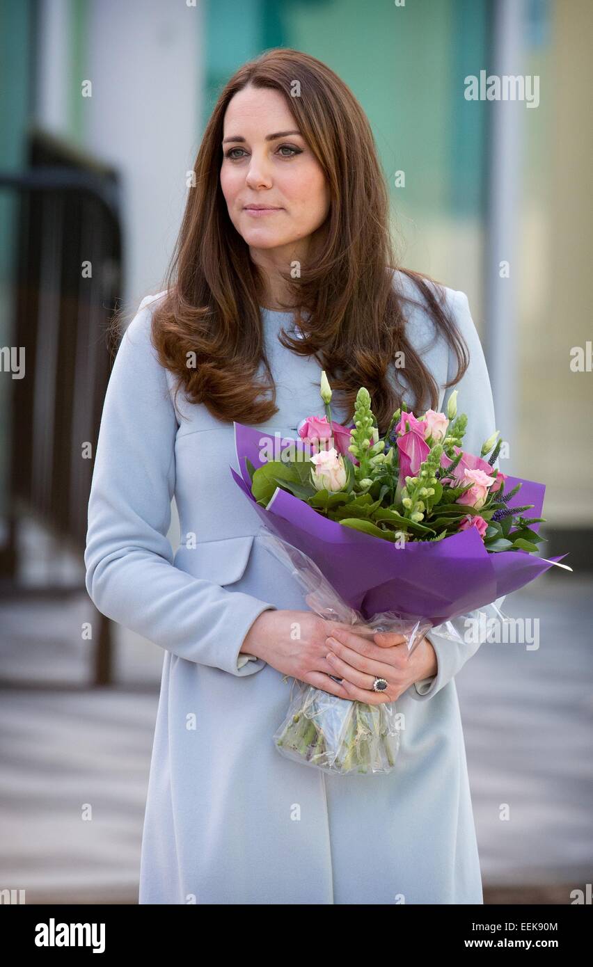 Londra, Regno Unito. Xix gen, 2015. Caterina, duchessa di Cambridge in apertura di Kensington Aldridge Academy e Kensington Leisure Centre di Londra, Gran Bretagna, 19 gennaio 2015. Credito: dpa picture alliance/Alamy Live News Foto Stock