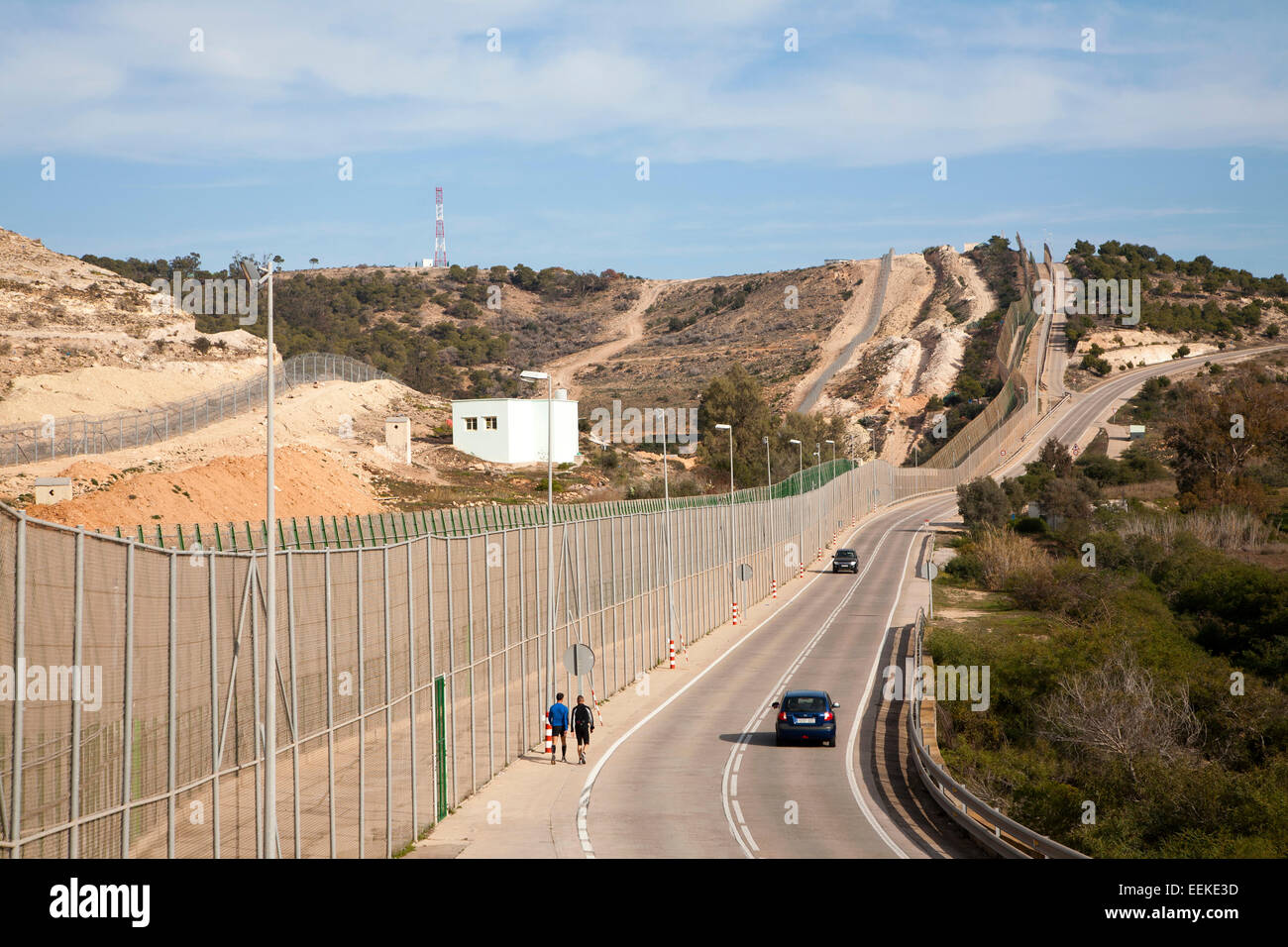 Sicurezza elevata recinzioni separare le enclave spagnola di Melilla, Spagna dal Marocco, Africa del nord, Gennaio 2015 Foto Stock