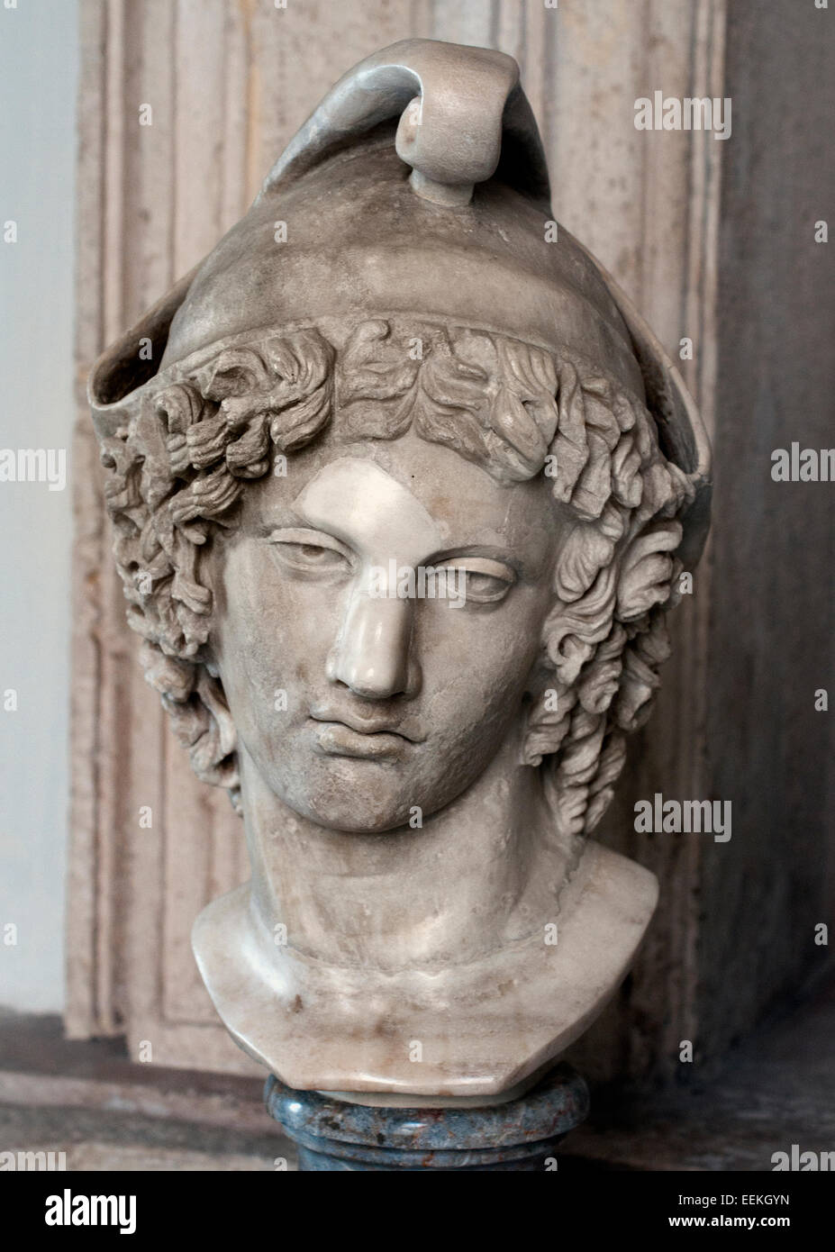 Parigi, copia romana da originale greco del IV secolo A.C. Roma romana Museo Capitolino Italia italiano ( Parigi noto anche come Alexander il figlio di Priamo re di Troia ) Helen, regina di Sparta ) Foto Stock