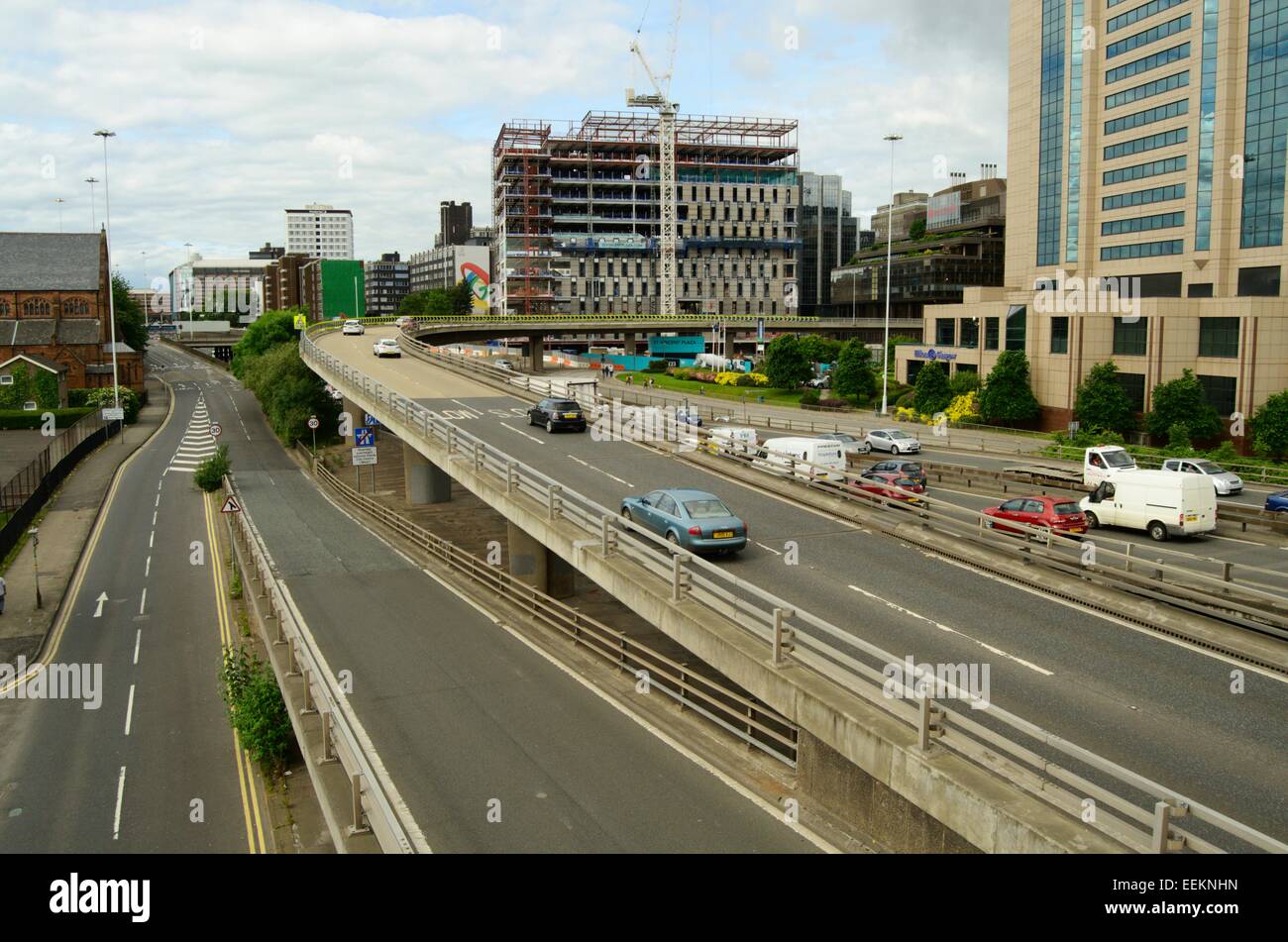 Autostrada M8 all'approccio al Kingston Bridge al di sotto di Charing Cross a Glasgow, Scozia Foto Stock