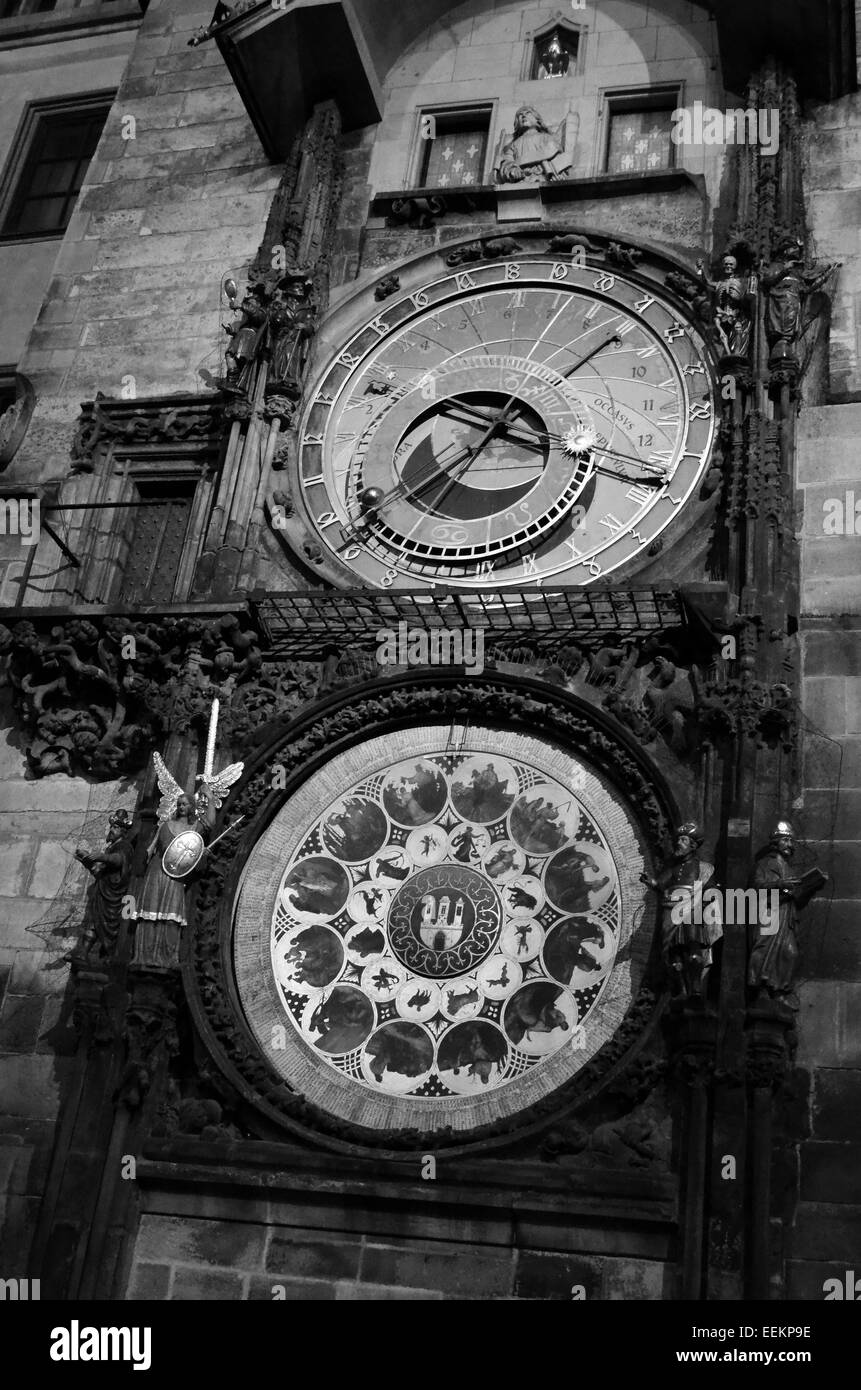 L'orologio astronomico di Praga o Prague orloj, è un medievale orologio astronomico situato a Praga, la capitale della Repubblica Ceca Foto Stock