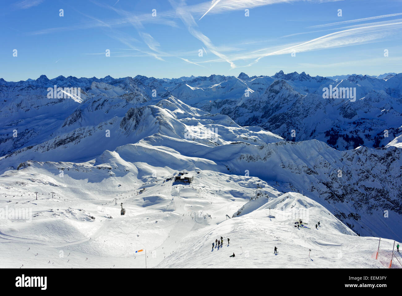 Vista di sud, Nebelhorn stazione di vertice, 2224m, Oberstdorf, Oberallgäu, Baviera, Germania Foto Stock