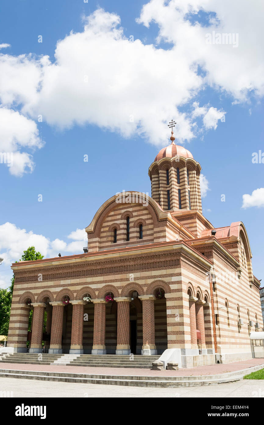 Cattedrale ortodossa costruita in epoca bizantina stile architettonico, vista laterale Foto Stock