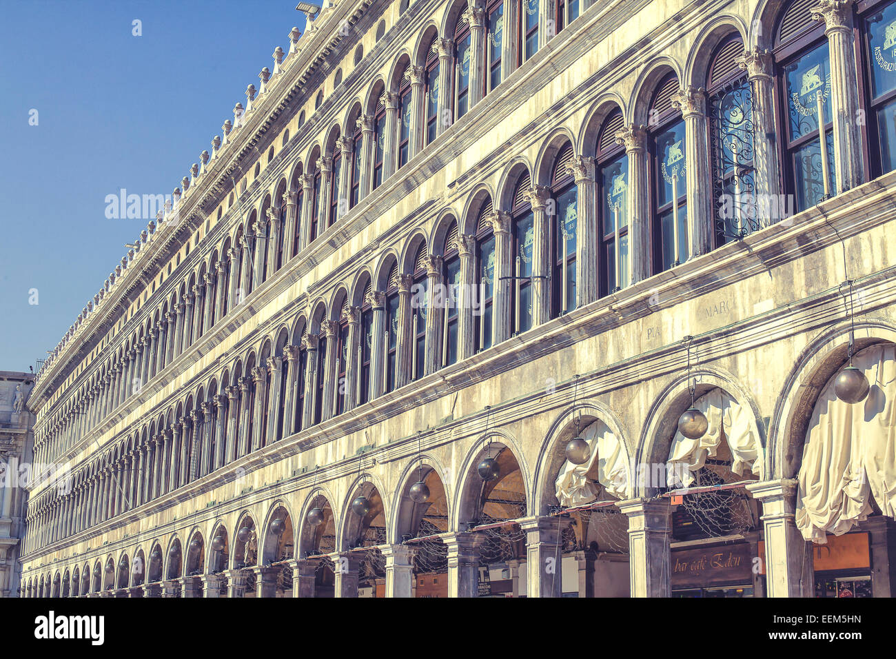 Le arcate della facciata su Piazza San Marco (Piazza San Marco) a Venezia Foto Stock