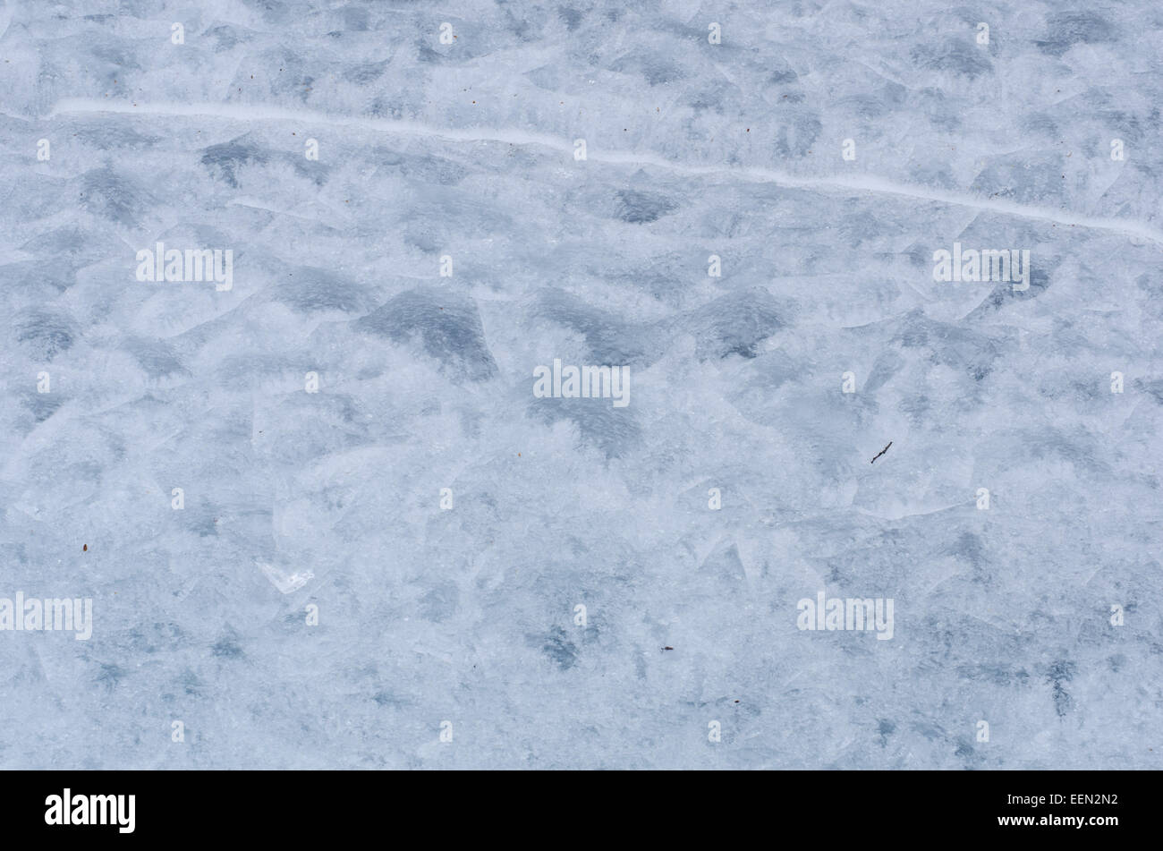 Strukturen im Eis, Hedmark Fylke, Norwegen, Aprile 2011 Foto Stock