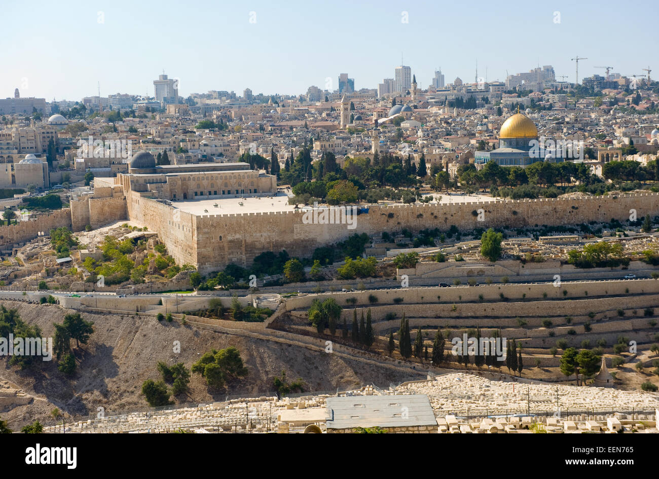 Il monte del tempio con la al-Aqsa moschea e la Cupola della roccia visto dal monte degli ulivi Foto Stock