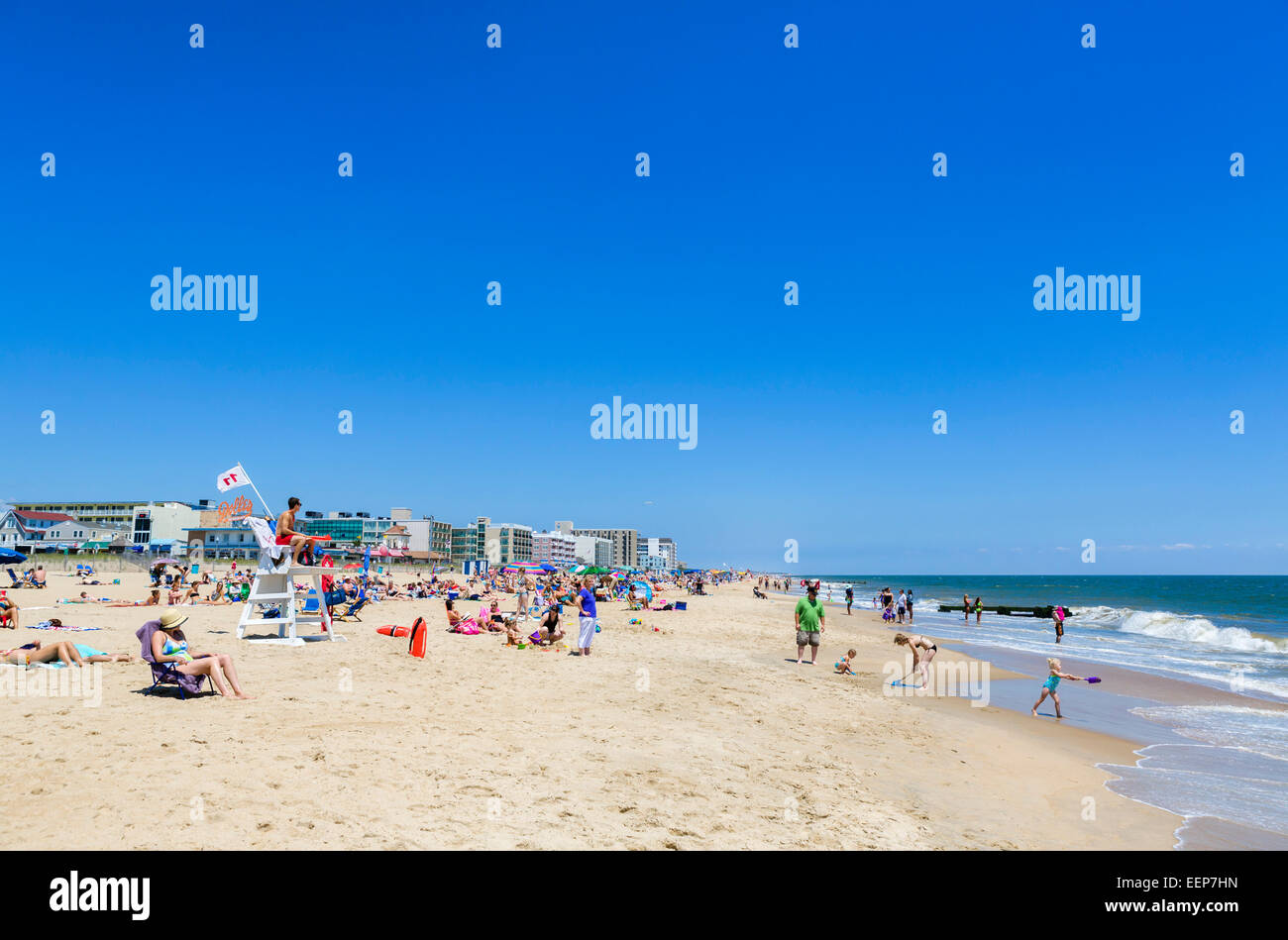 Spiaggia affollata nella città di Rehoboth Beach, Sussex County, DELAWARE, STATI UNITI D'AMERICA Foto Stock