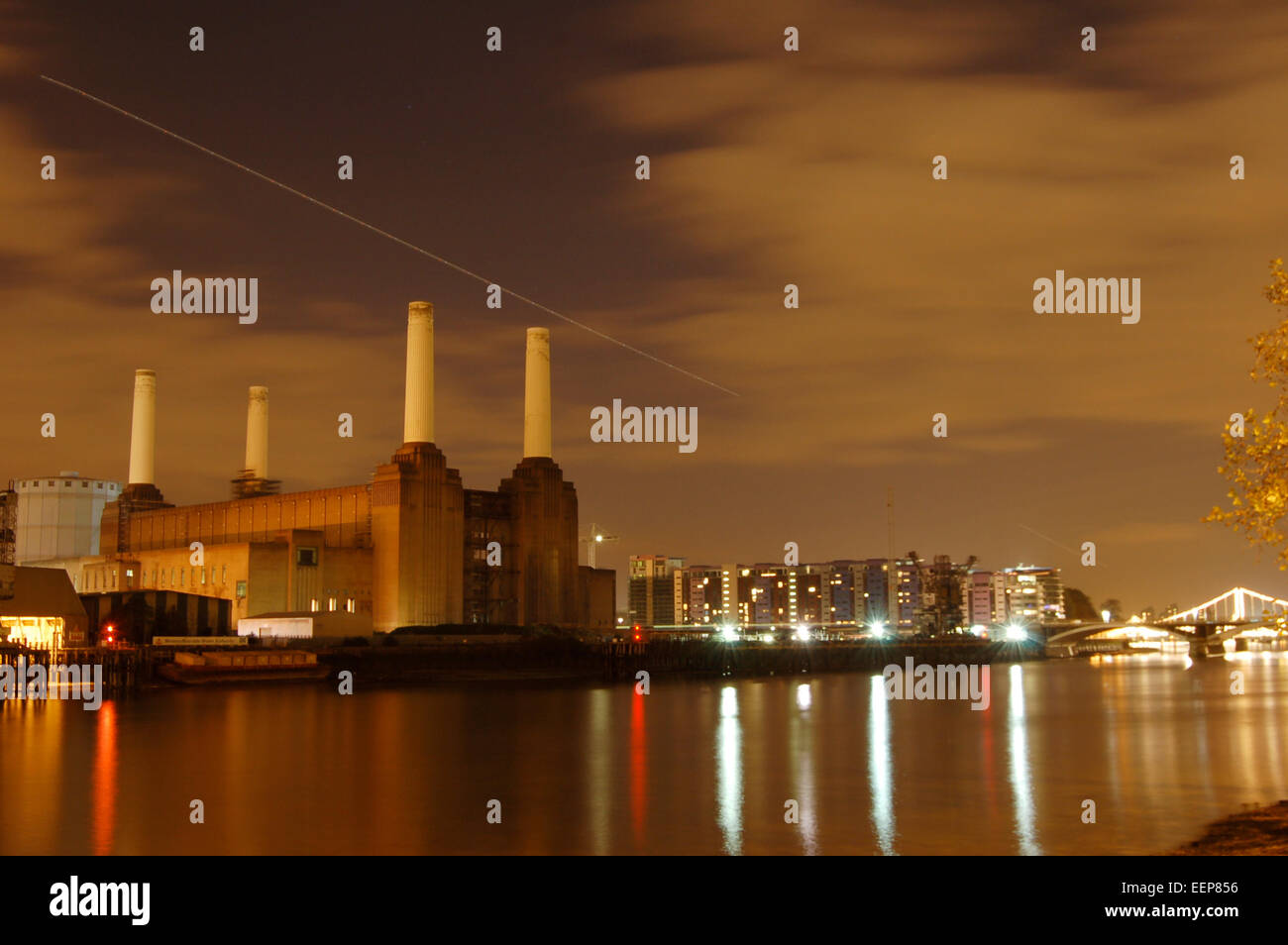 Battersea Power Station di notte, Londra, Inghilterra, Regno Unito Foto Stock