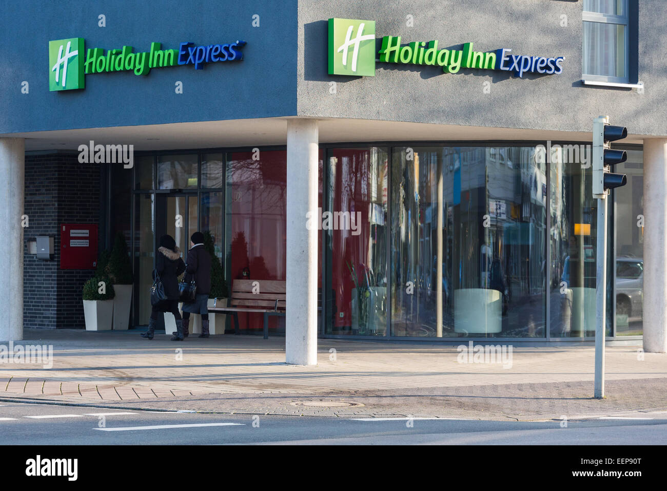 Ingresso anteriore di un Holiday Inn Express hotel Foto Stock