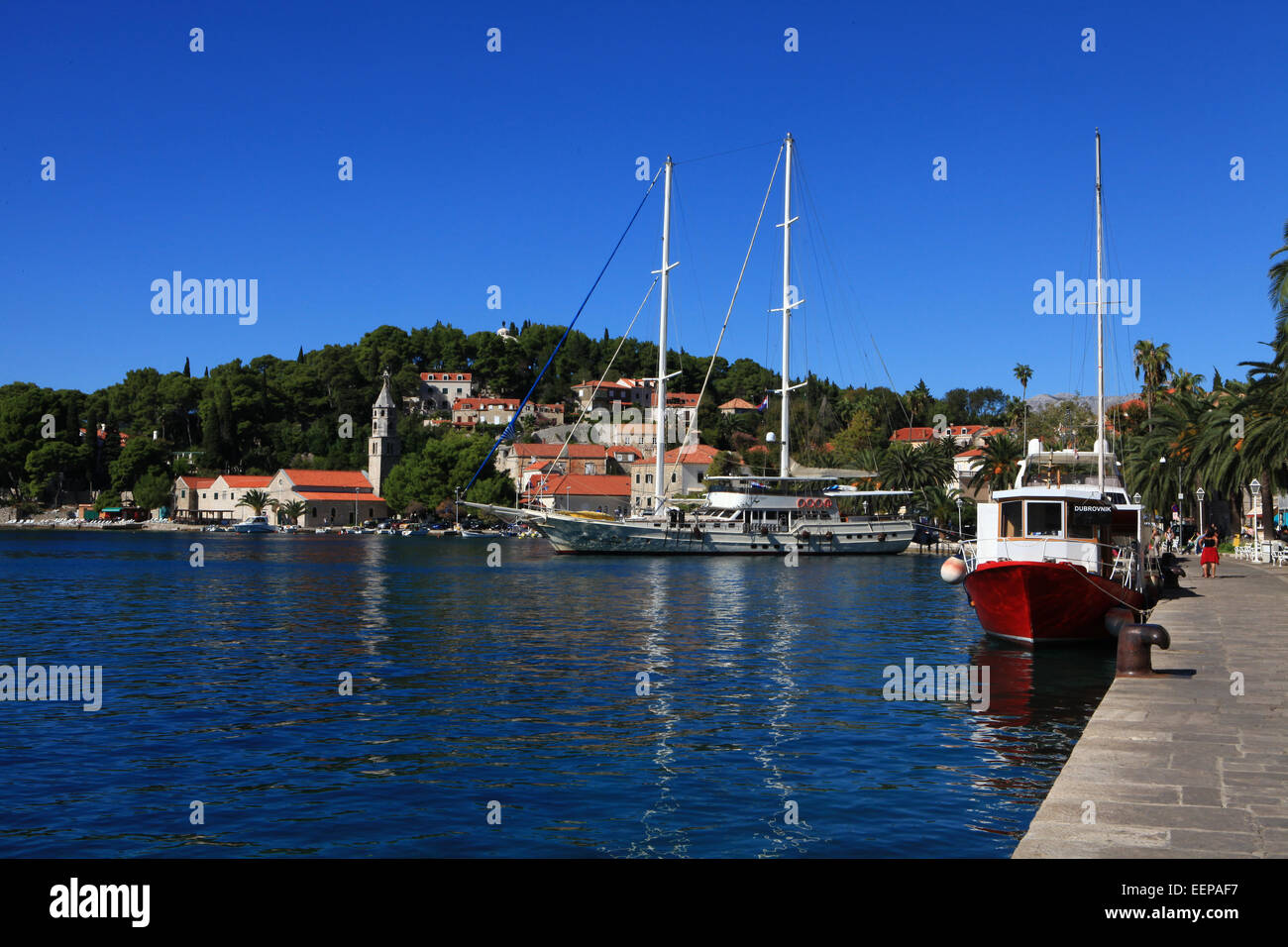 Cavtat Harbour, Croazia, Barche barche nel porto di mare Adreatic; Europa Centrale e sud-est Europa e Mediterraneo. Foto Stock