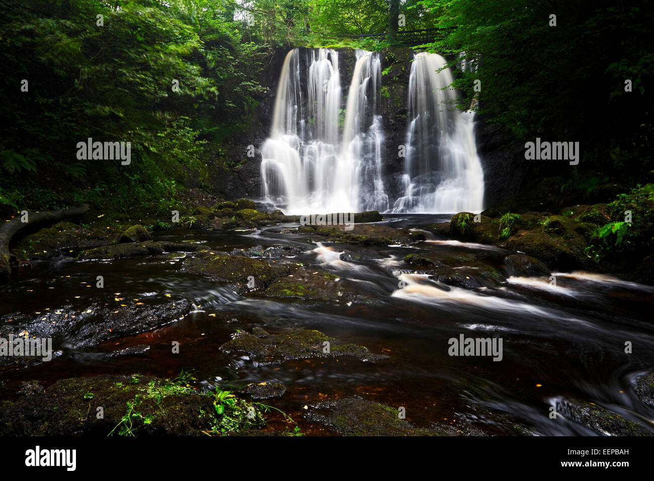 Ess-na-crub cascata in glenariff County Antrim Irlanda Foto Stock