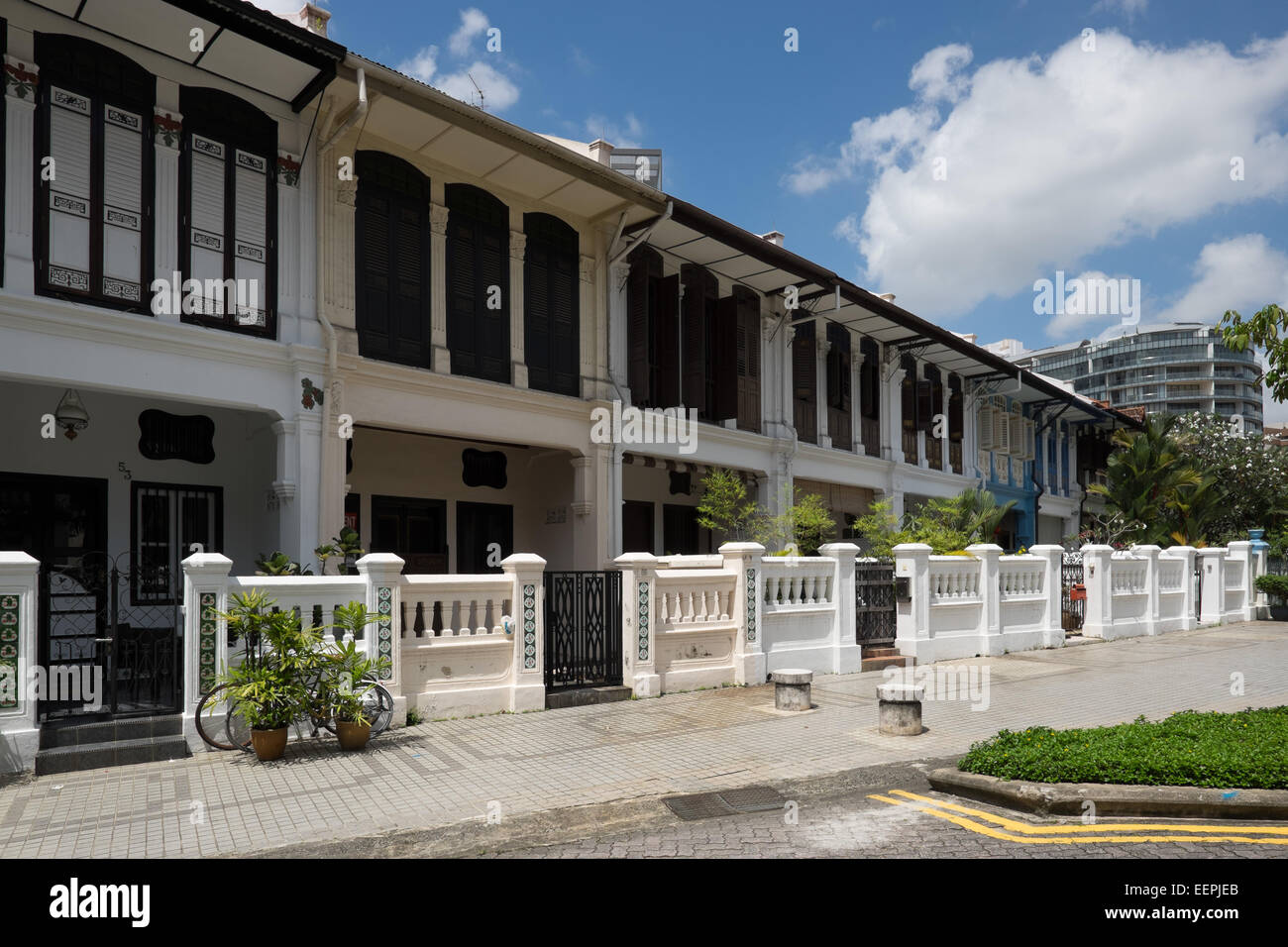 Architettura coloniale nel centro storico di Colle smeraldo in Singapore. Foto Stock