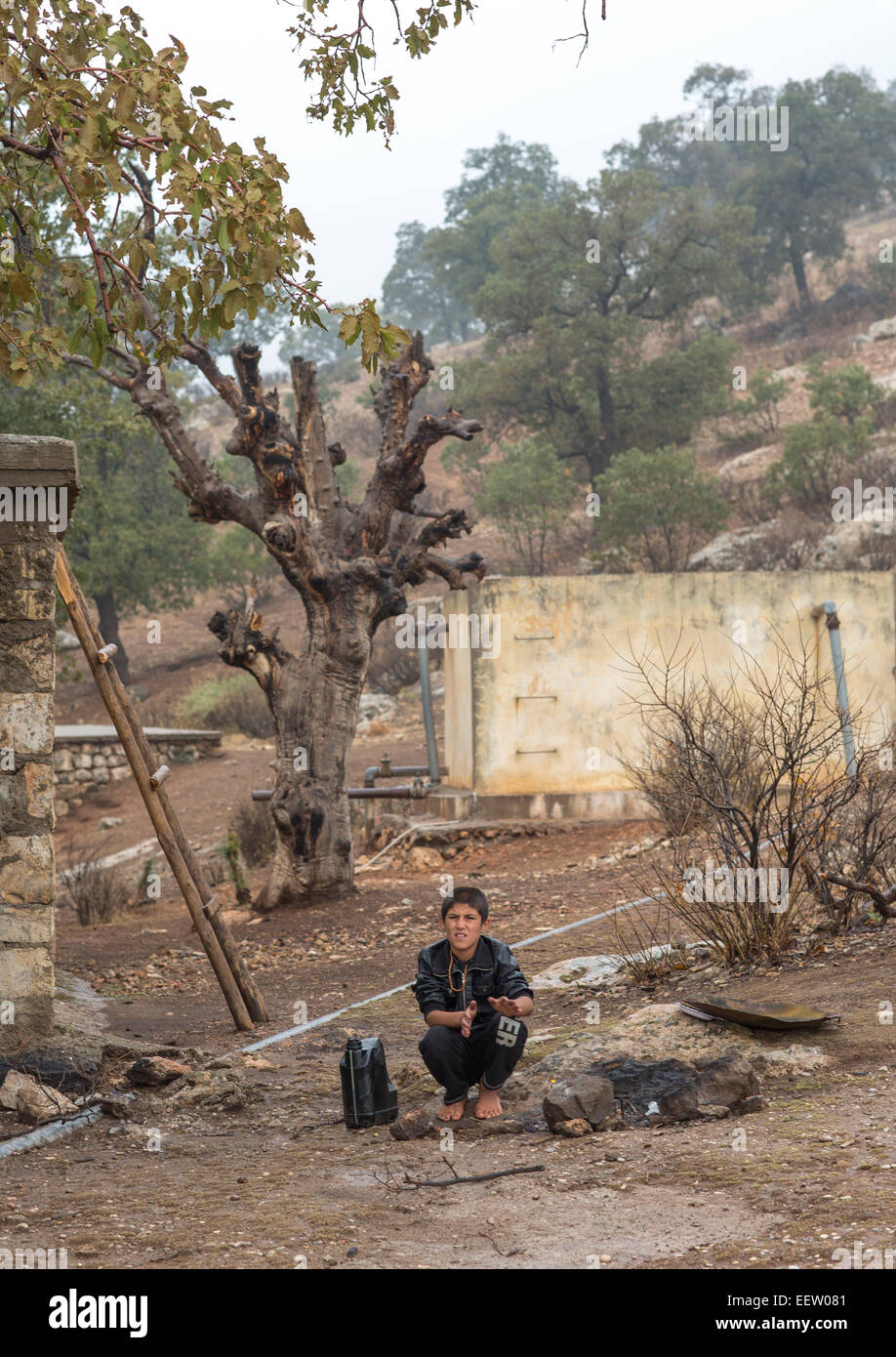 Yezedi profughi dal Sinjar vivono nel Tempio Lalesh, Kurdistan, Iraq Foto Stock