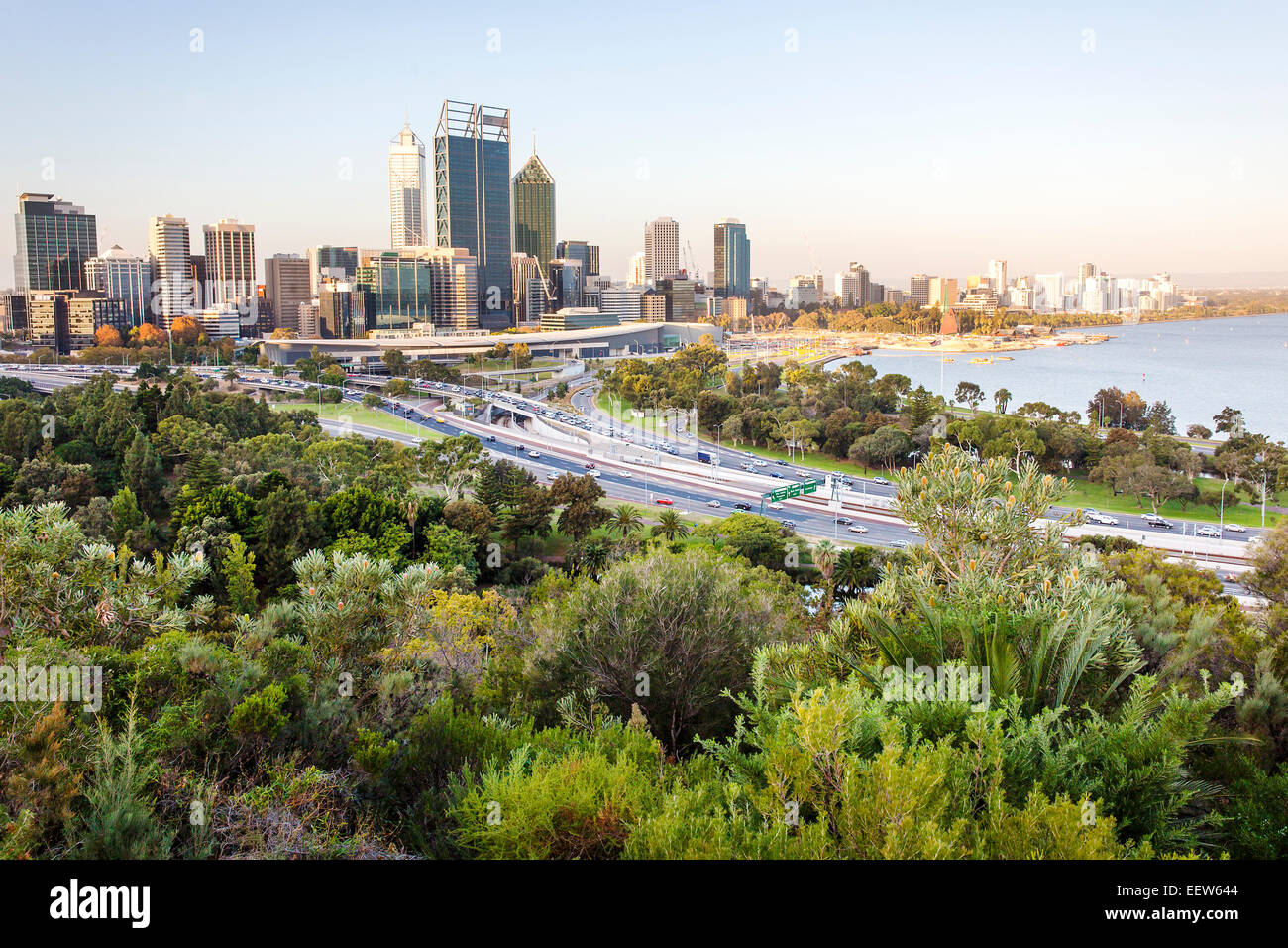 Paesaggio urbano a Perth, Western Australia. Foto scattata da Kings Park Foto Stock