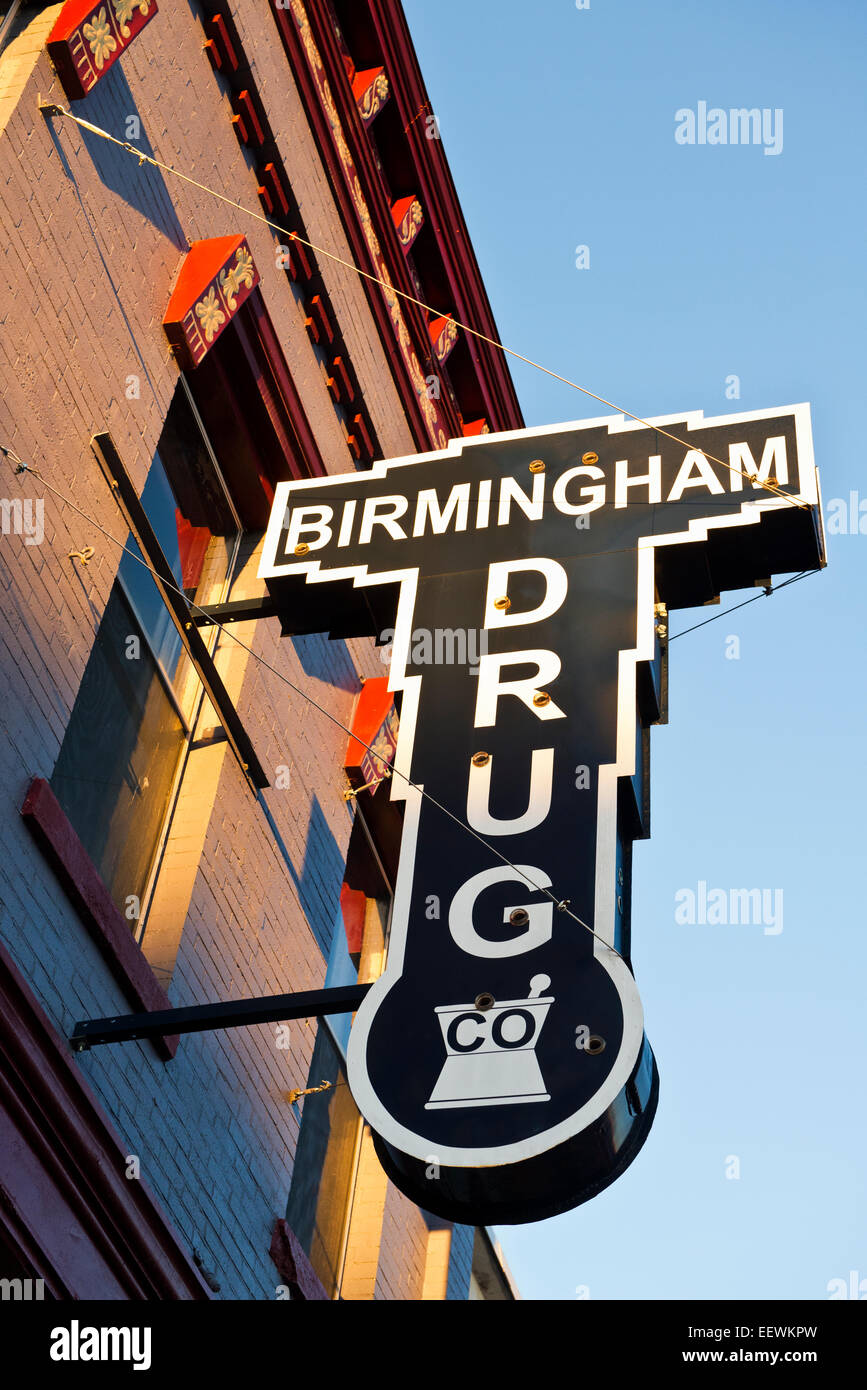 Birmingham Drug Store in frazione NC, segno anteriore dettaglio Foto Stock
