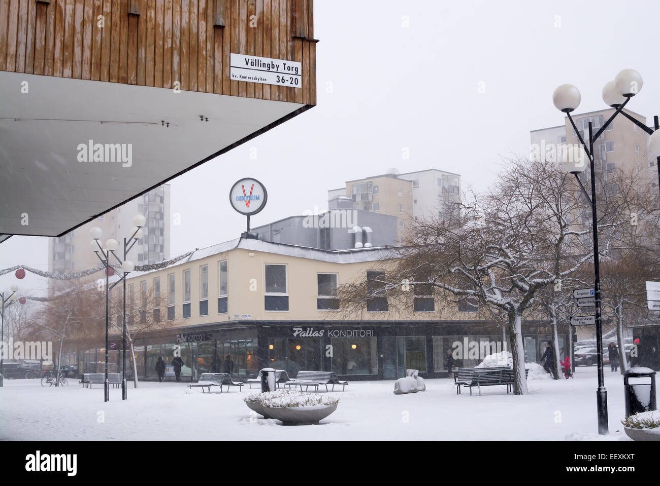 Vällingby torg, Vällingby, Stoccolma, Svezia in gennaio. Foto Stock