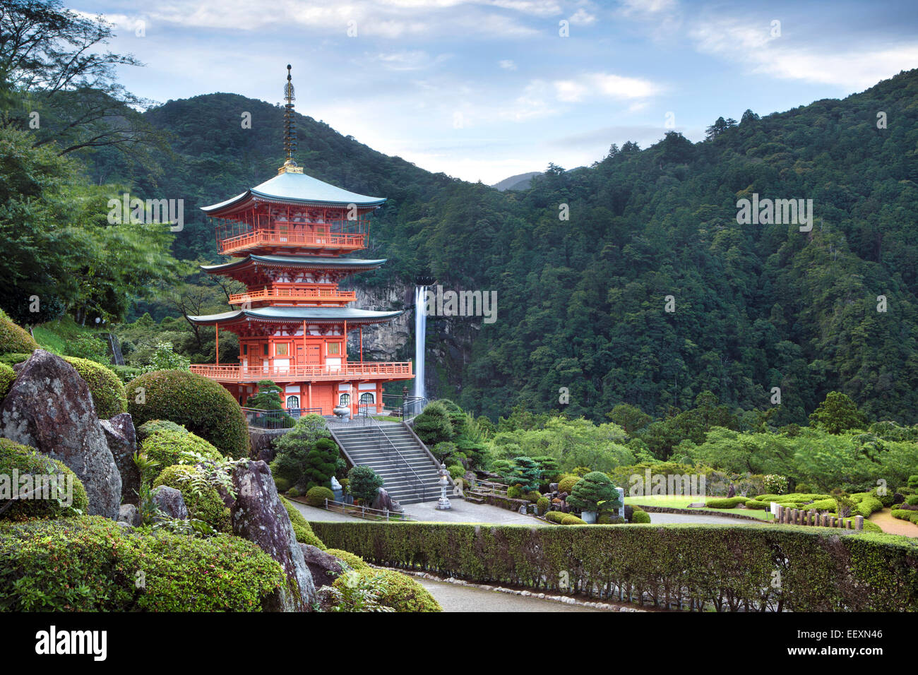 Tempio rosso in Giappone Foto Stock