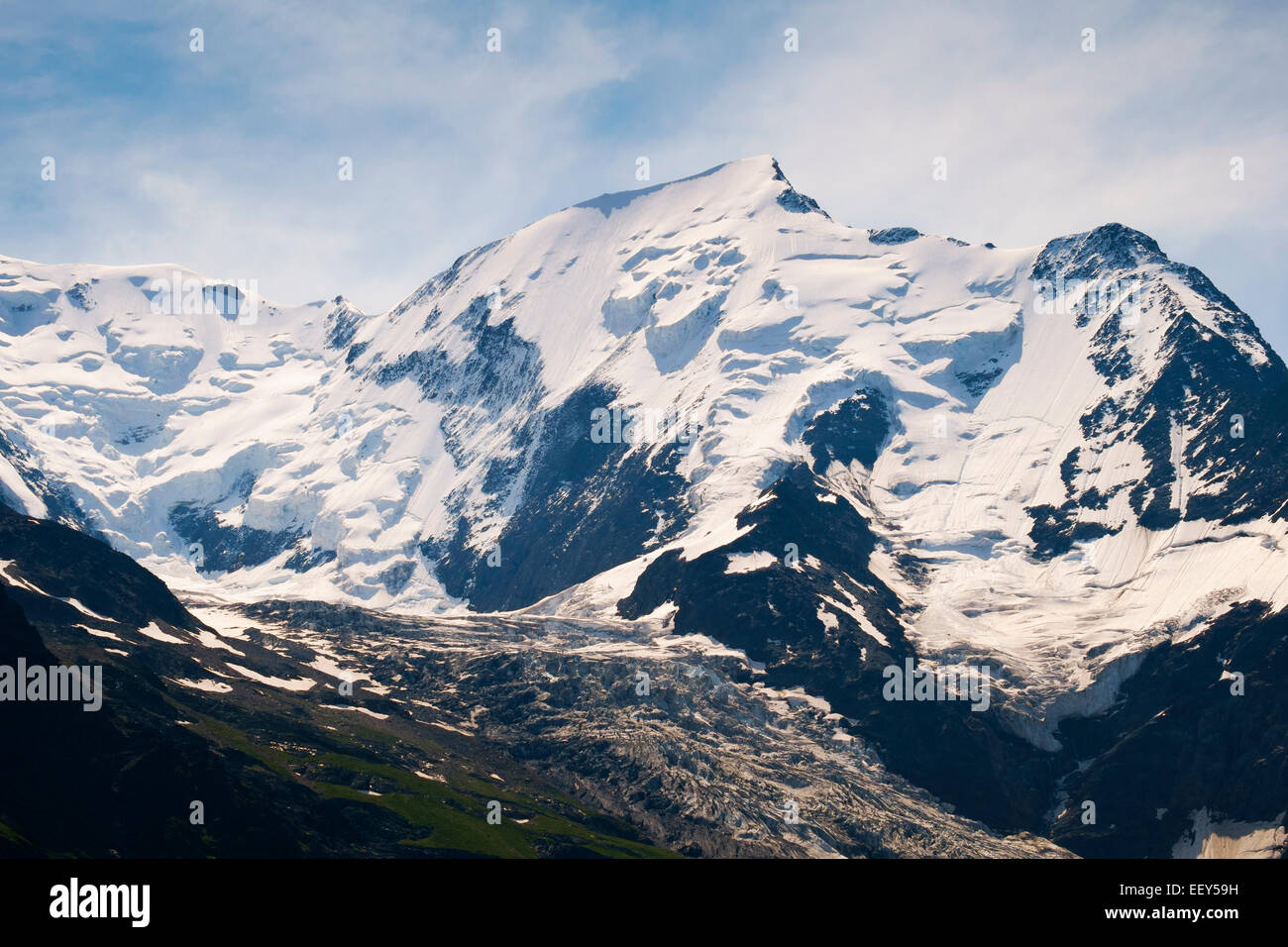 Mont Blanc, Dome de Gouter e il ghiacciaio de Bionnassay, il massiccio del Monte Bianco, Rhone-Alpes, Alta Savoia, Francia, Europa Foto Stock