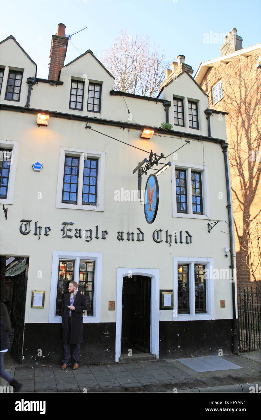 L'Aquila e il Bambino pub (soprannominato Il Bird e Baby), St Giles", Oxford, Oxfordshire, Inghilterra, Gran Bretagna, Regno Unito, Gran Bretagna, Europa Foto Stock