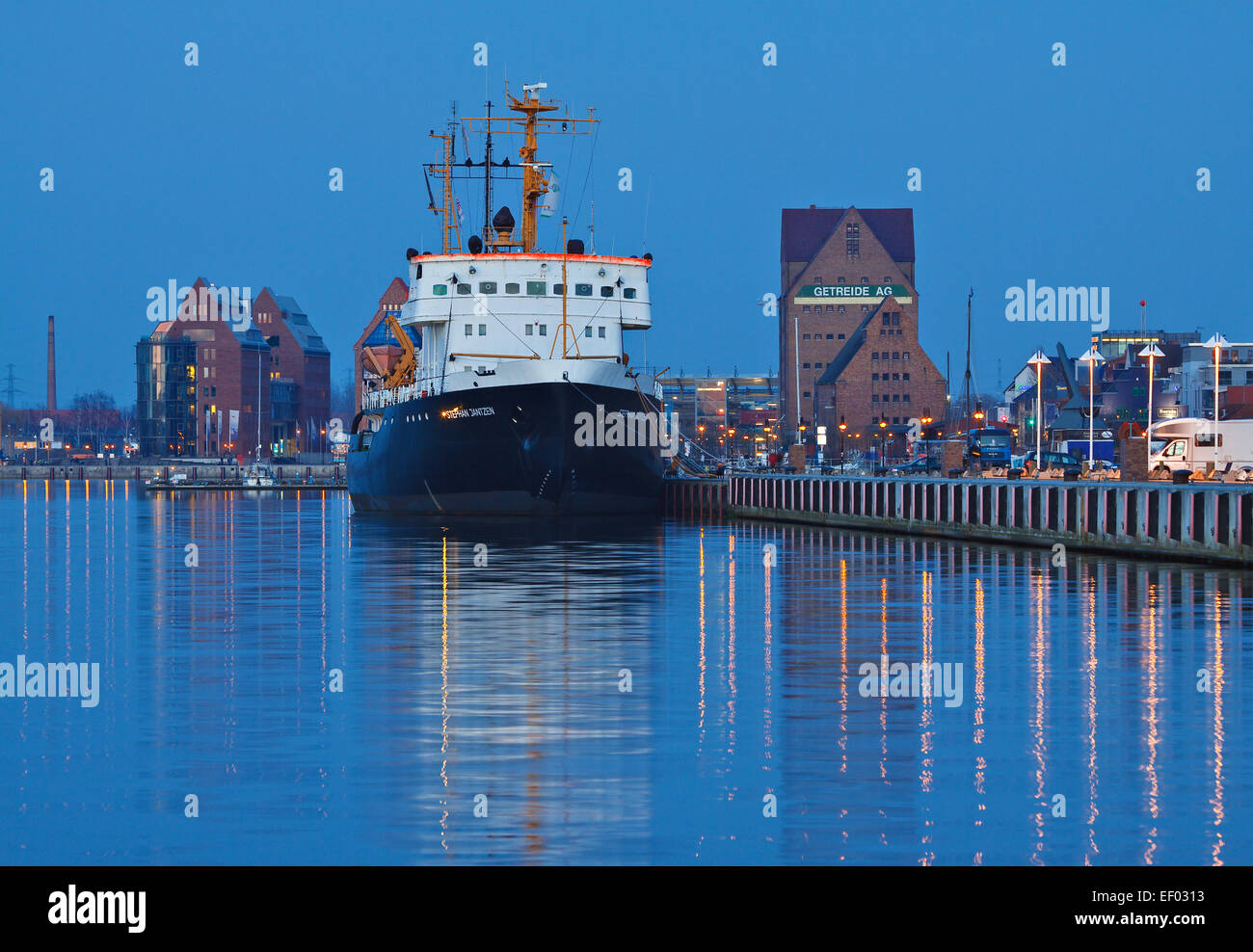 La città portuale di Rostock Foto Stock