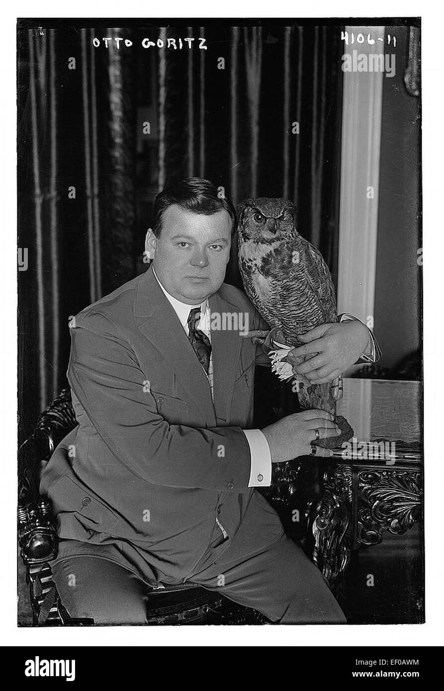 Otto Goritz fu una figura notevole, nota per i suoi contributi al suo campo. I suoi risultati sono stati riconosciuti in vari resoconti storici. Ulteriori ricerche sul suo lavoro forniscono informazioni sull'impatto che ha avuto durante il suo tempo. Foto Stock