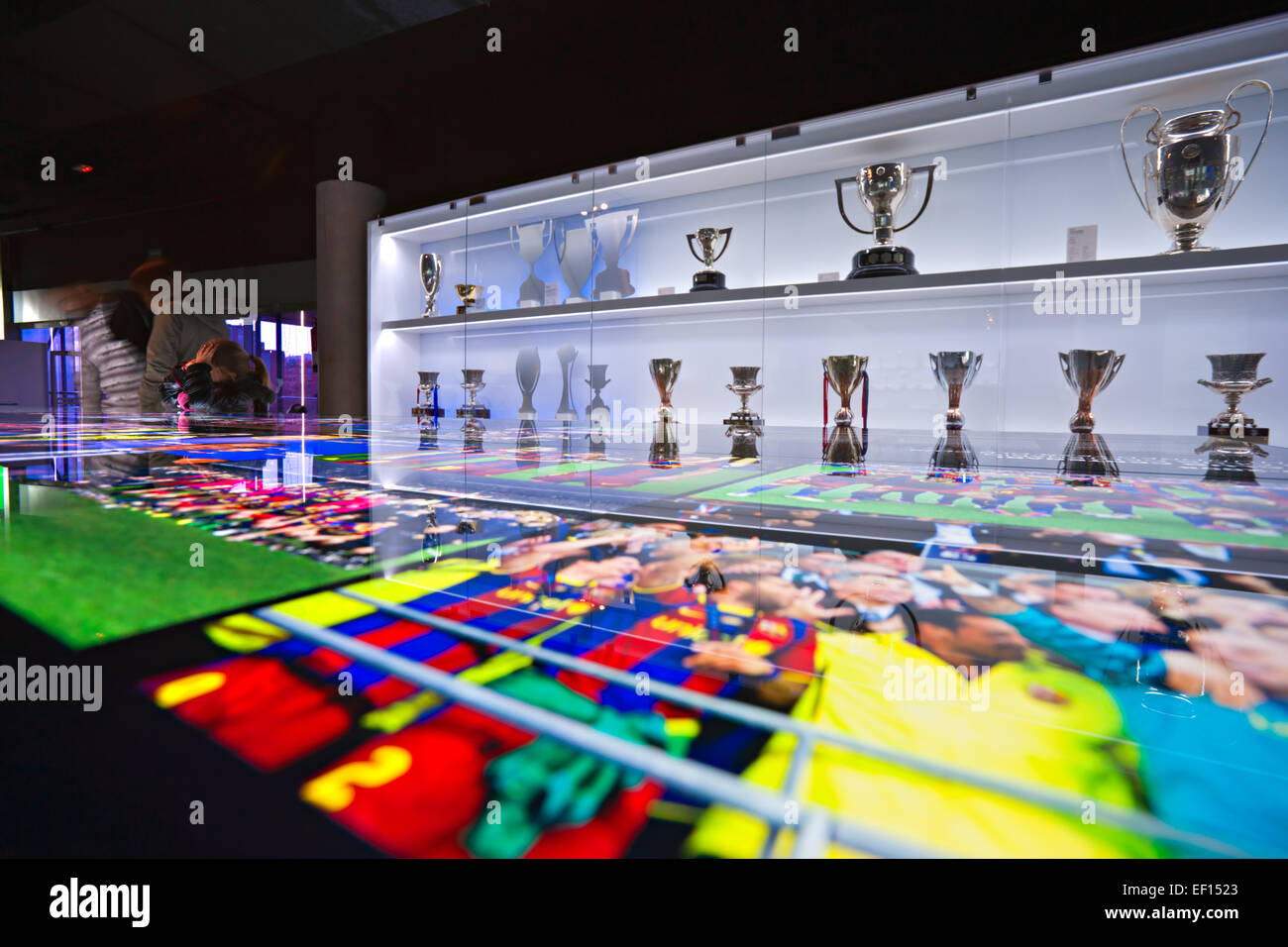 Barcellona - Spagna, 19 Dicembre: il FC Barcelona museo inaugurato il 24 settembre 1984.Il museo occupa 3.500 mq Foto Stock