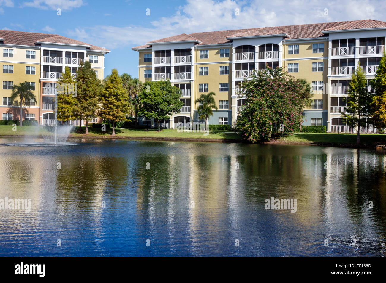 Orlando Florida,International Drive,Sheraton Vistana Villages Resort Villas,affitto,hotel,fontana,lago artificiale,proprietà,FL141121006 Foto Stock