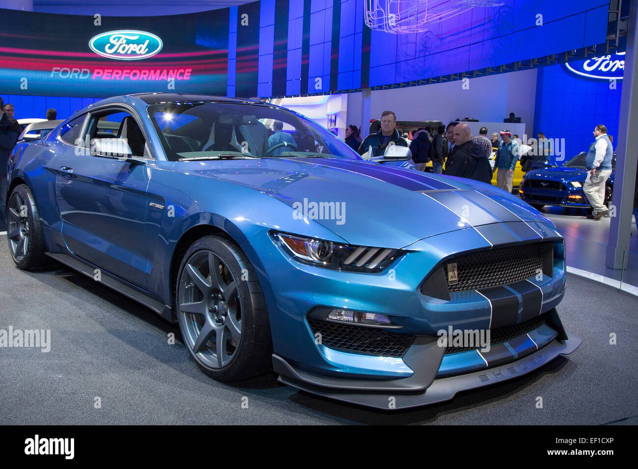 Detroit, Michigan - La Ford Shelby GT350 Mustang sul display al North American International Auto Show. Foto Stock