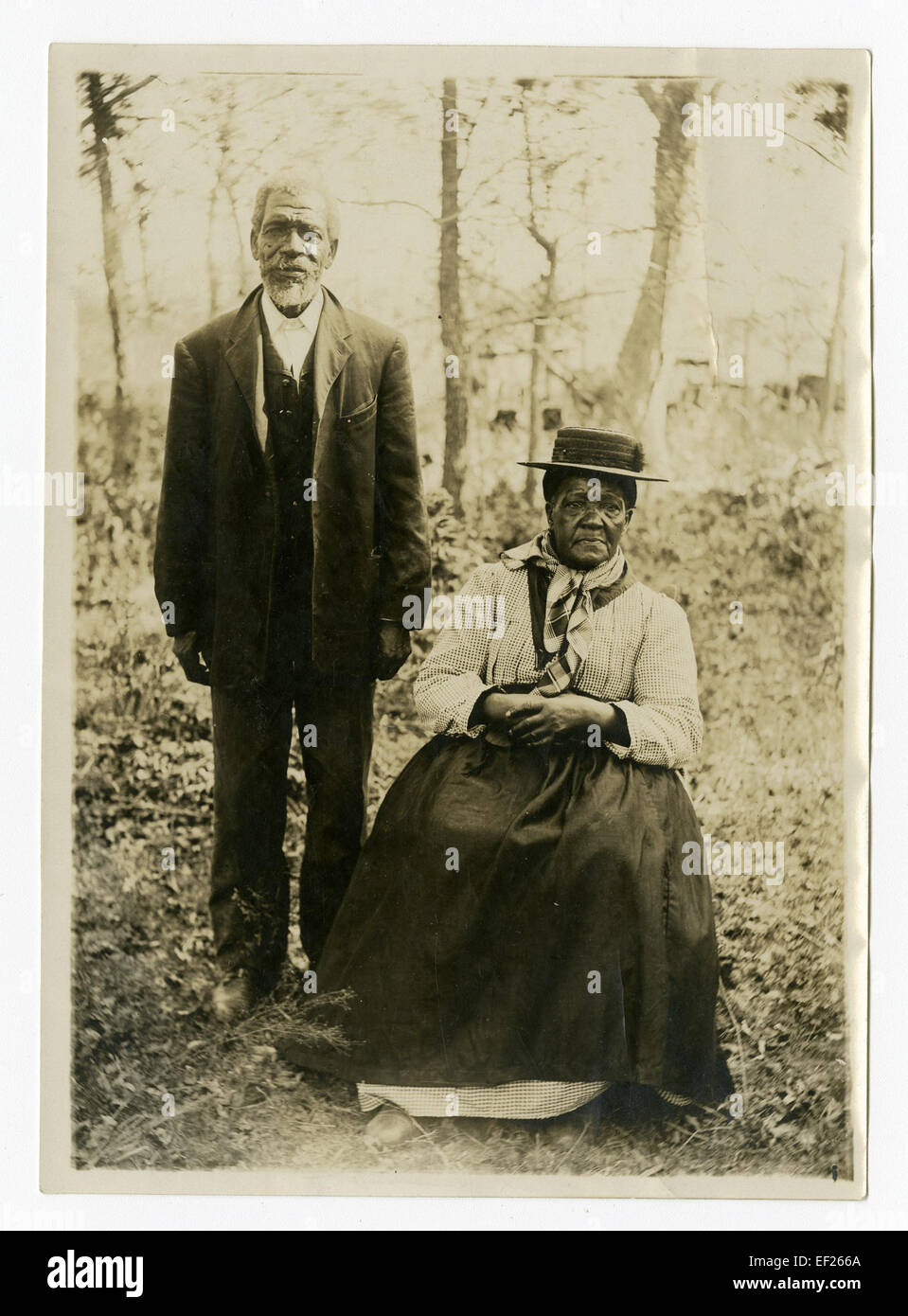 Zio Moses Praetion e zia Fannie Tucker, ex schiavi, vivevano in Texas e una volta erano al servizio del signor e della signora J.C. Maxwell. La loro storia riflette le esperienze degli afroamericani nell'era post-schiavitù e i cambiamenti culturali nel Sud degli Stati Uniti. Foto Stock