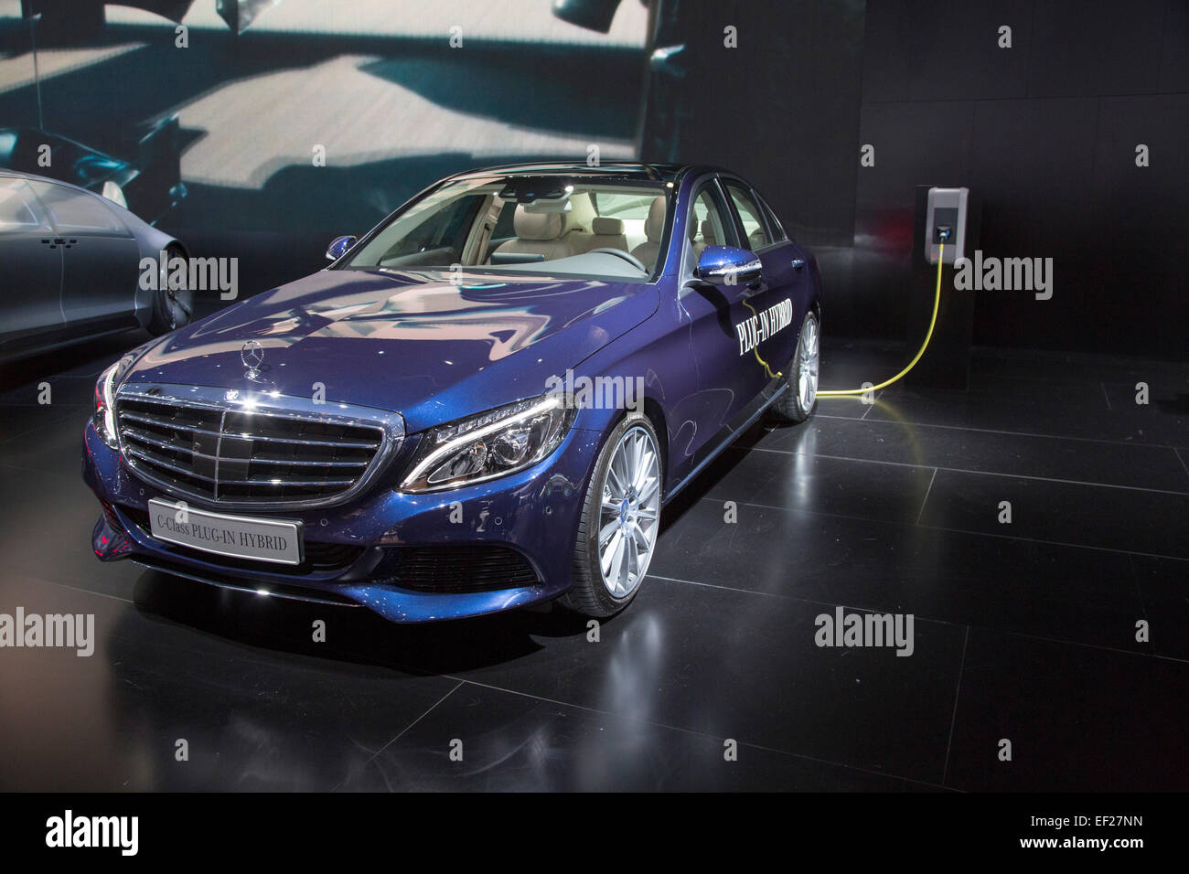 Detroit, Michigan - la Mercedes-Benz Classe C-plug-in automobile ibrida sul display al North American International Auto Show. Foto Stock