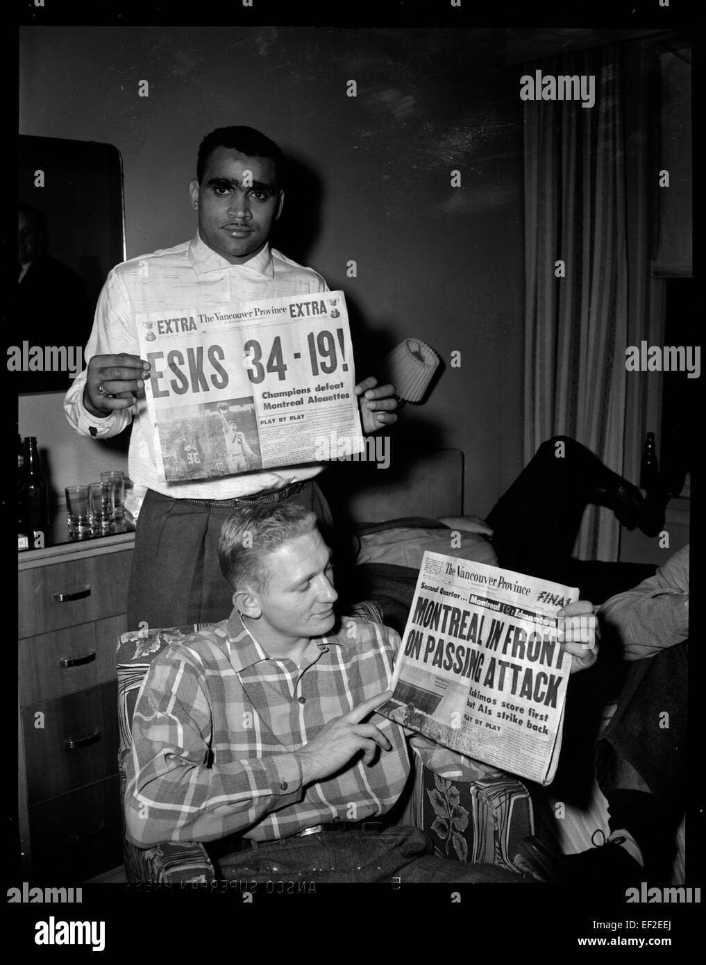 La Grey Cup è una partita del campionato di calcio canadese e i suoi titoli rappresentano momenti significativi nella storia dello sport. I titoli della Grey Cup evidenziano l'impatto e l'importanza di questo evento nella cultura sportiva canadese. Foto Stock