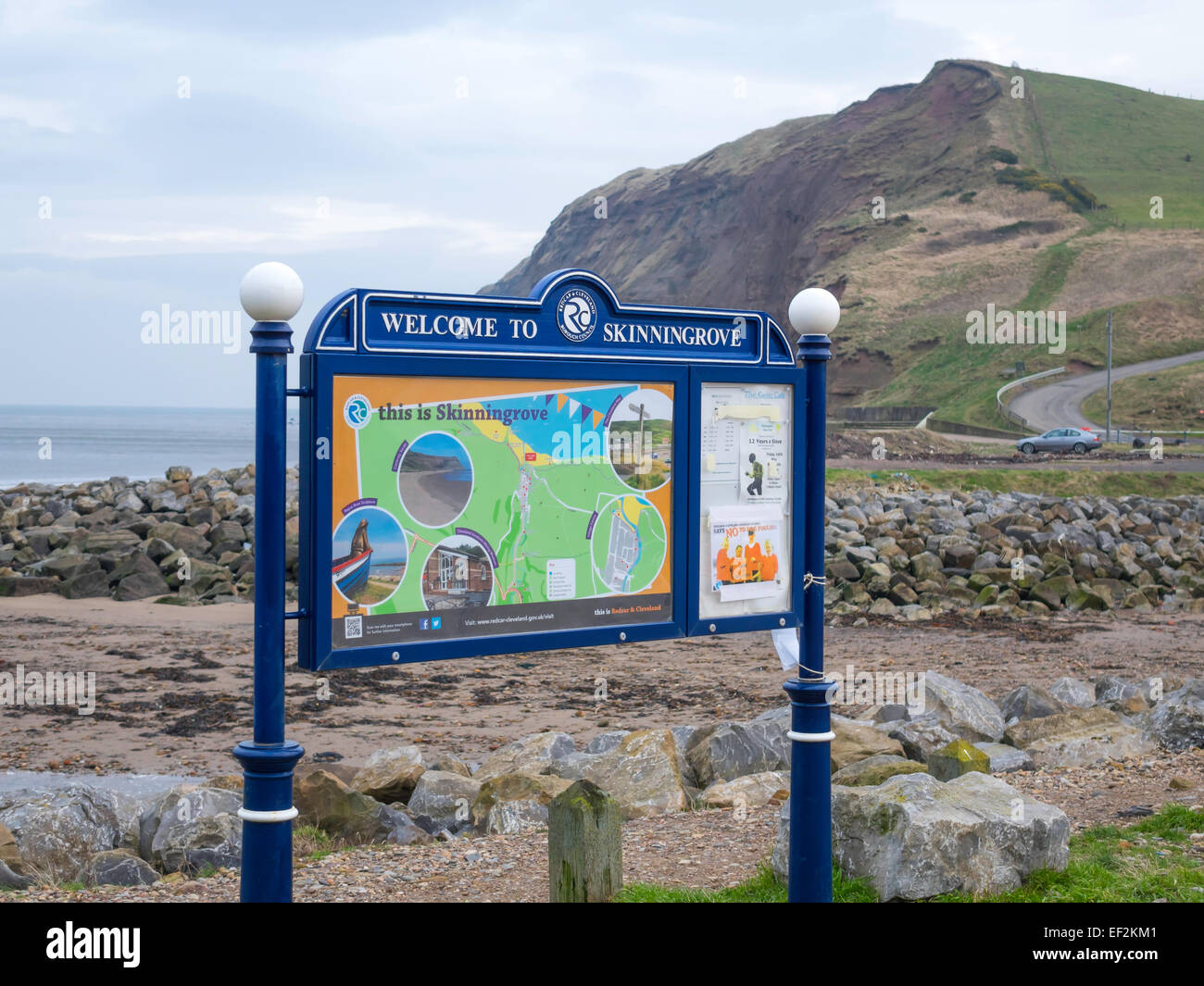 Permanente di informazioni turistiche di bordo sul fronte mare a Skinningrove Cleveland North Yorkshire Regno Unito Foto Stock