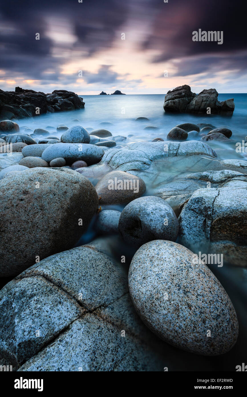 Tramonto a Porth Nanven, Cornwall Foto Stock