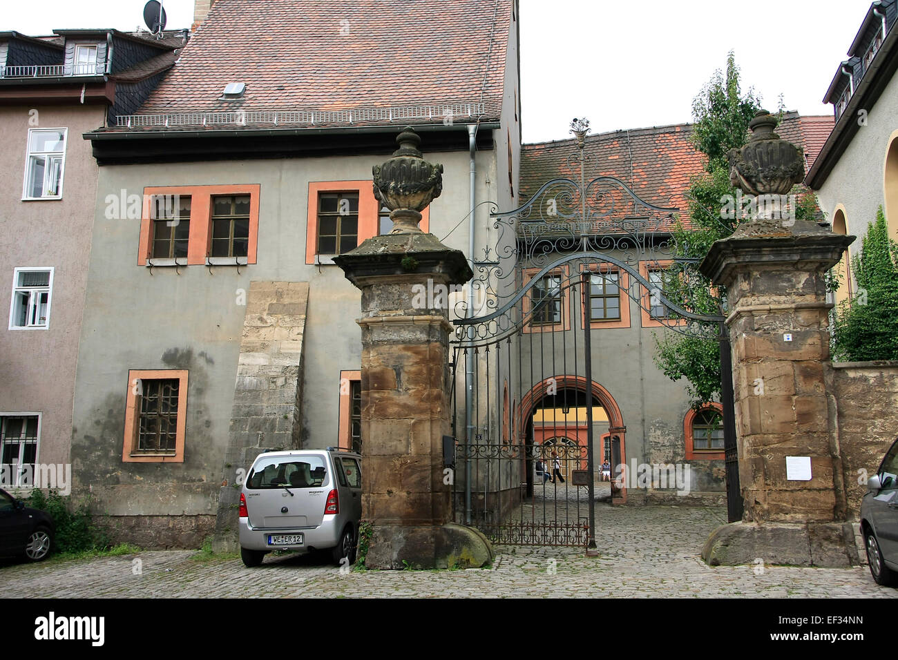 Il palazzo Wittums in Weimar visto dal retro sito. Fu costruita dal 1767 al 1769 da Jakob Friedrich von Fritsch sui terreni di un ex convento francescano come il palazzo di città. Foto: Klaus Nowottnick Data: 26 Luglio 2014 Foto Stock