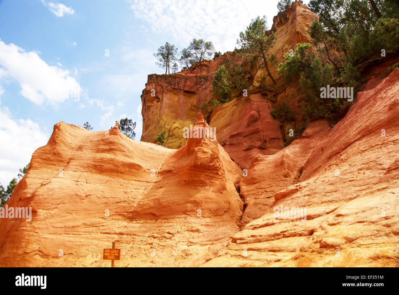 Parc naturel régional du Luberon, nel dipartimento di Vaucluse nella regione Provenza-Alpi-Costa azzurra nel sud della Francia. Foto Stock