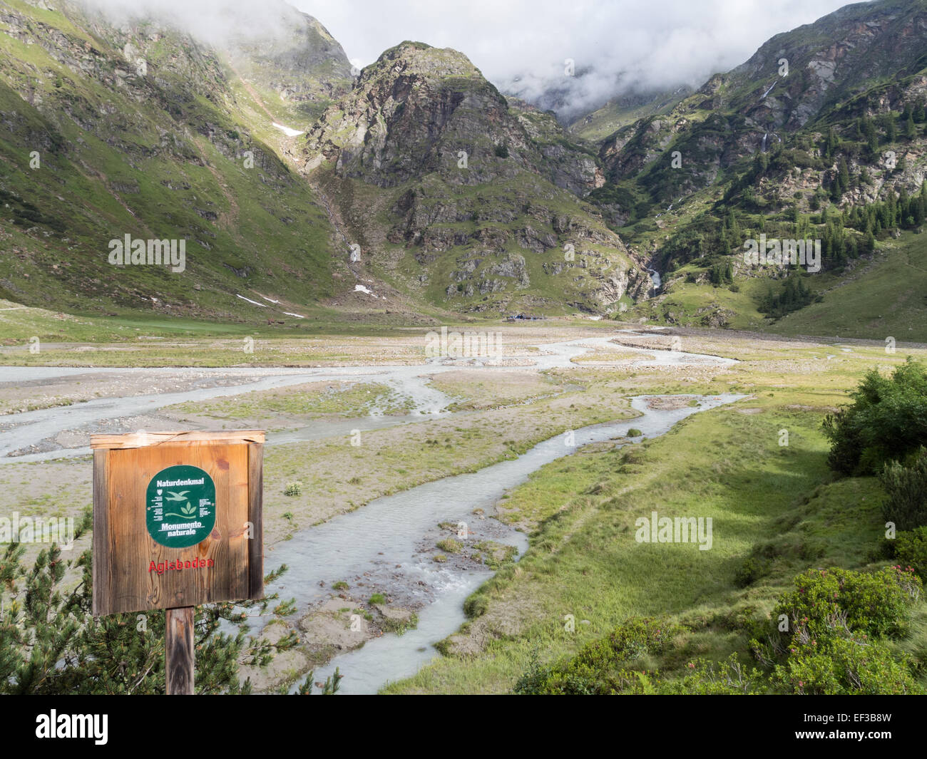 Naturdenkmal Aglsboden è un monumento naturale protetto, riconosciuto per il suo significato ecologico e le caratteristiche paesaggistiche uniche. Foto Stock