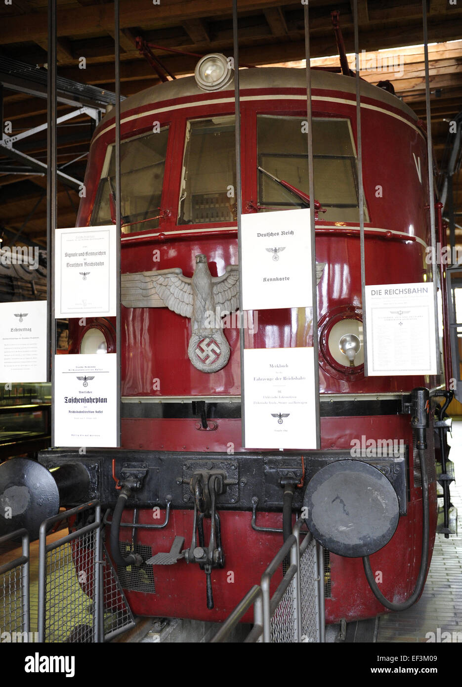Deutsche Reichsbahn o Reich tedesco Railway. Ferroviaria nazionale tedesca (tedesco Empire-World guerra I). Locomotiva con nazista swastika. 1940. Deuthes Technikmuseum. Berlino. Germania. Foto Stock