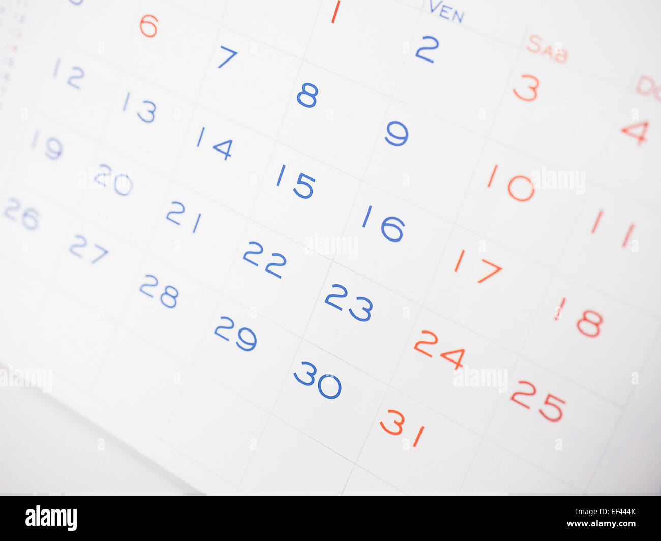 Dettaglio di una pagina di un calendario con le date Foto Stock