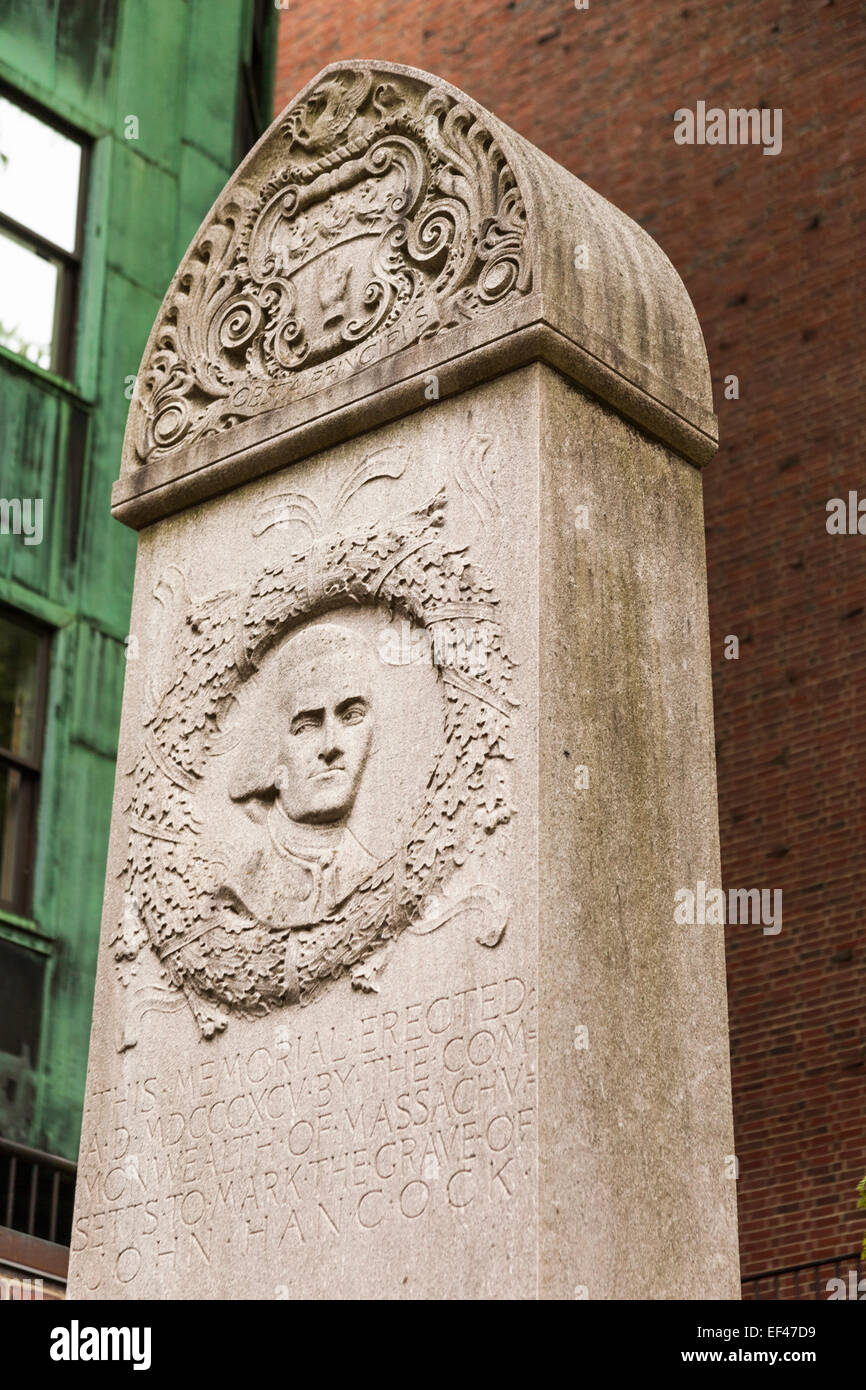 Lapide sulla tomba di John Hancock, vecchio granaio di seppellimento di massa, Tremont Street, Boston, Massachusetts, STATI UNITI D'AMERICA Foto Stock