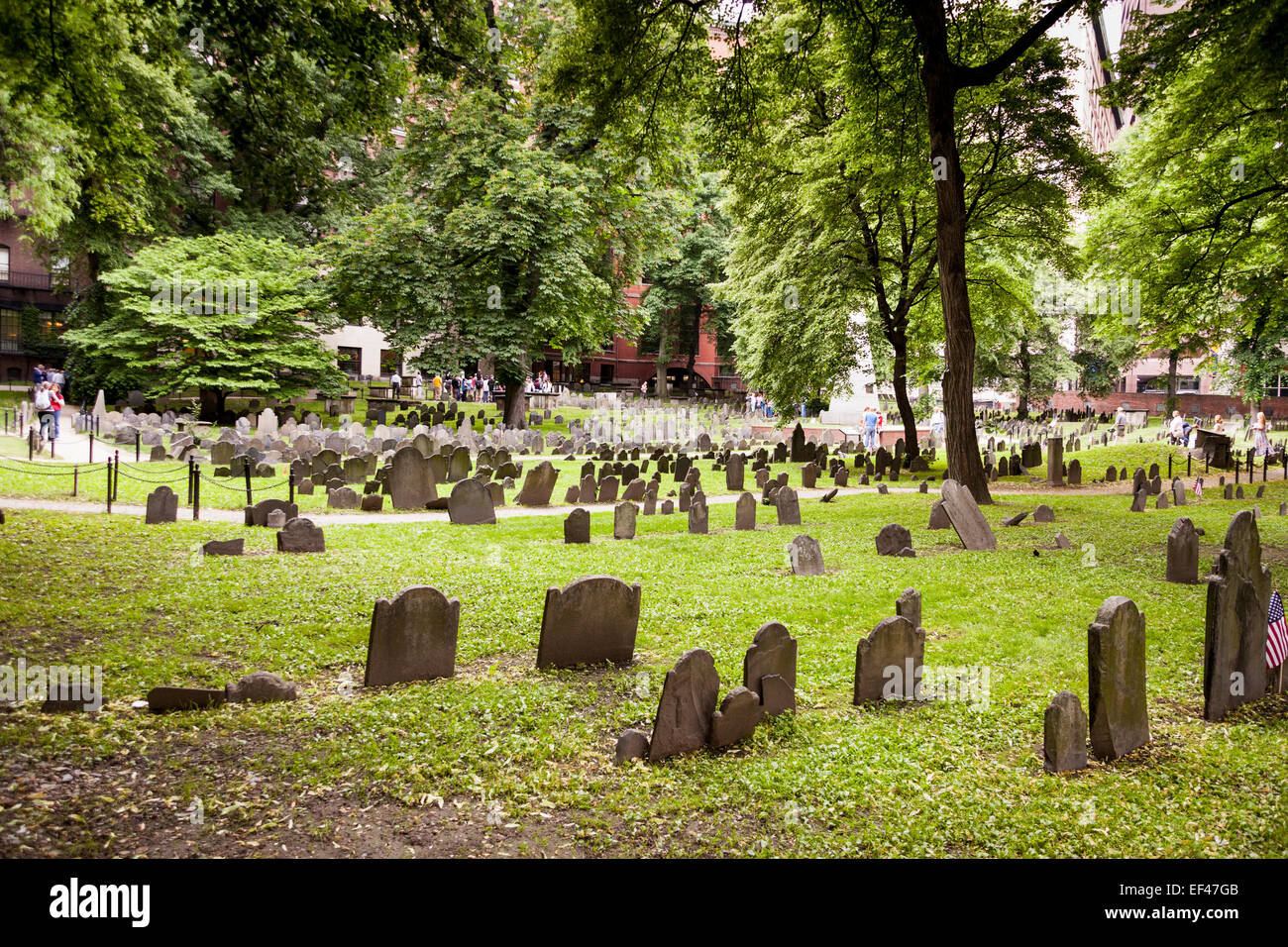 Lapidi sulle tombe, vecchio granaio di seppellimento di massa, Tremont Street, Boston, Massachusetts, STATI UNITI D'AMERICA Foto Stock