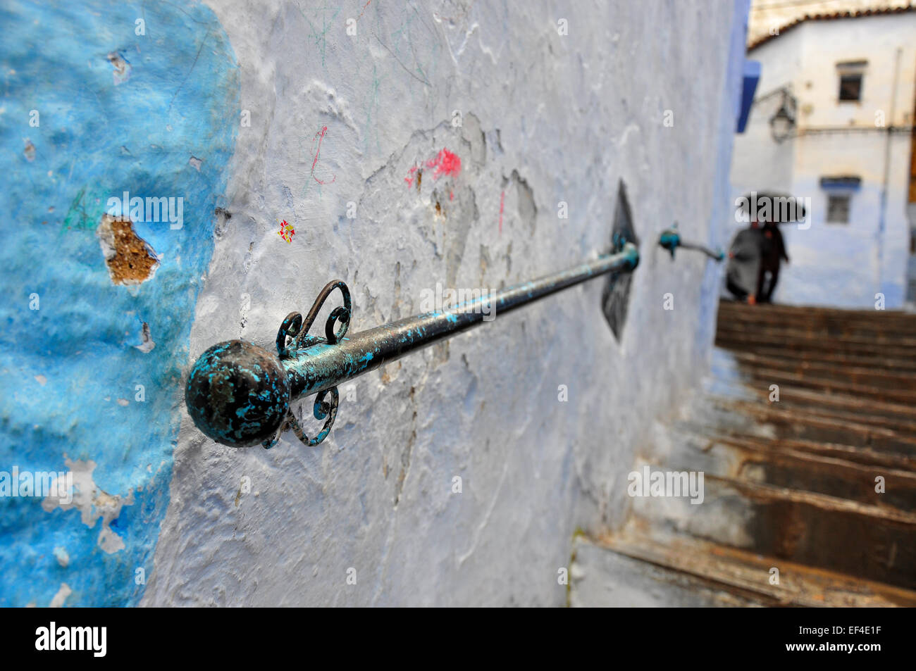 Chefchaouen blu lavato la vecchia medina per le strade delle città, Marocco Foto Stock