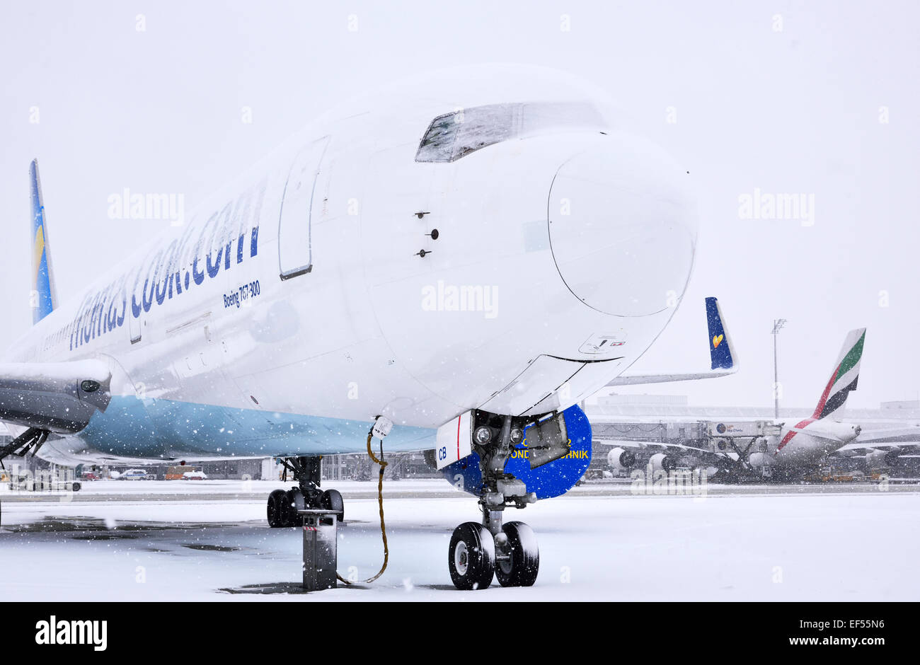 La Boeing, B 767 300, aeromobili, a/c, aereo, piano, pozzetto, posizione, rampa, pista di rullaggio, inverno, la neve, il ghiaccio, ghiaccio, aeromobili de-icing Foto Stock