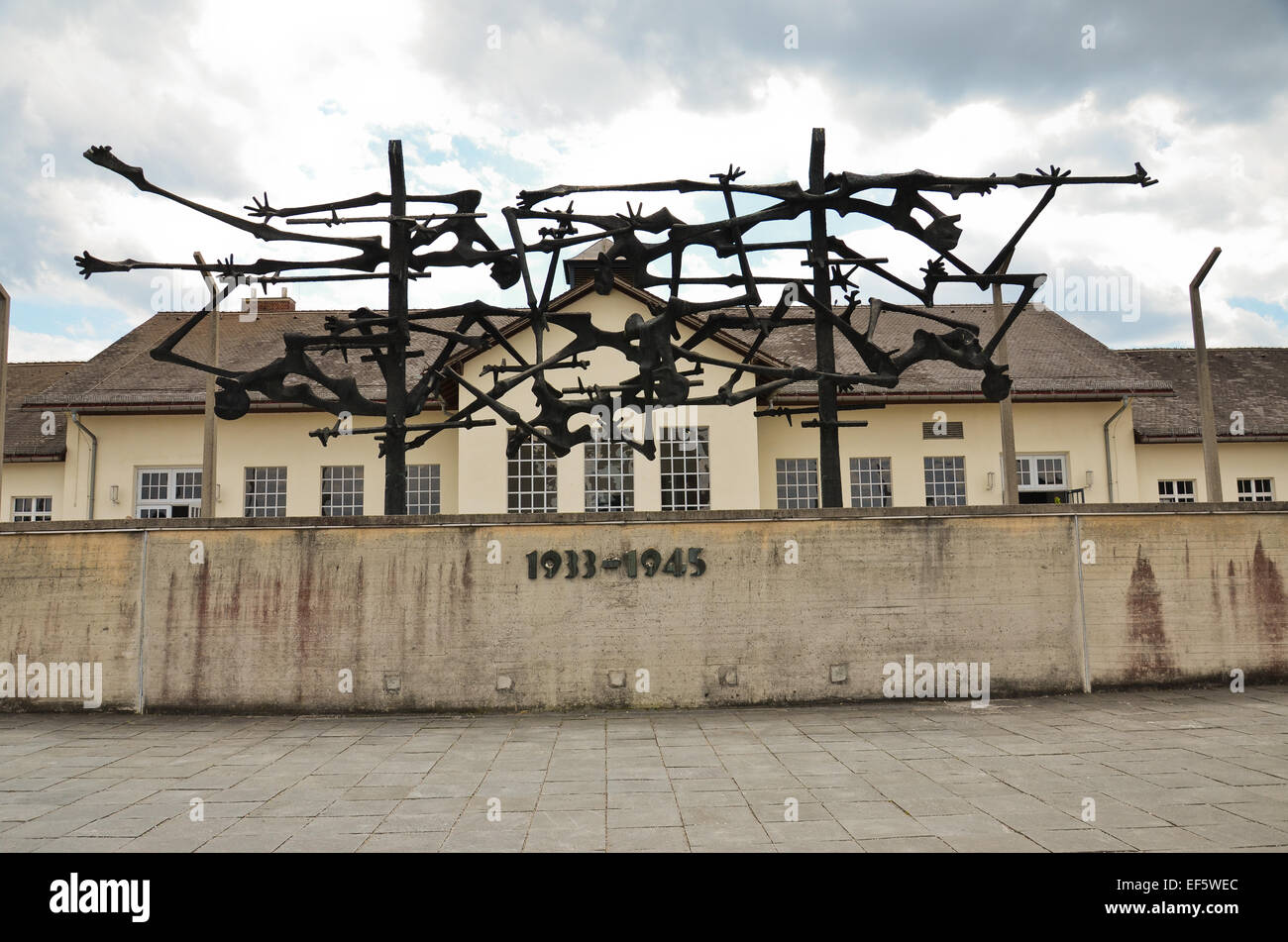 Campo di concentramento di Dachau, il monumento ai caduti nel campo. Foto Stock