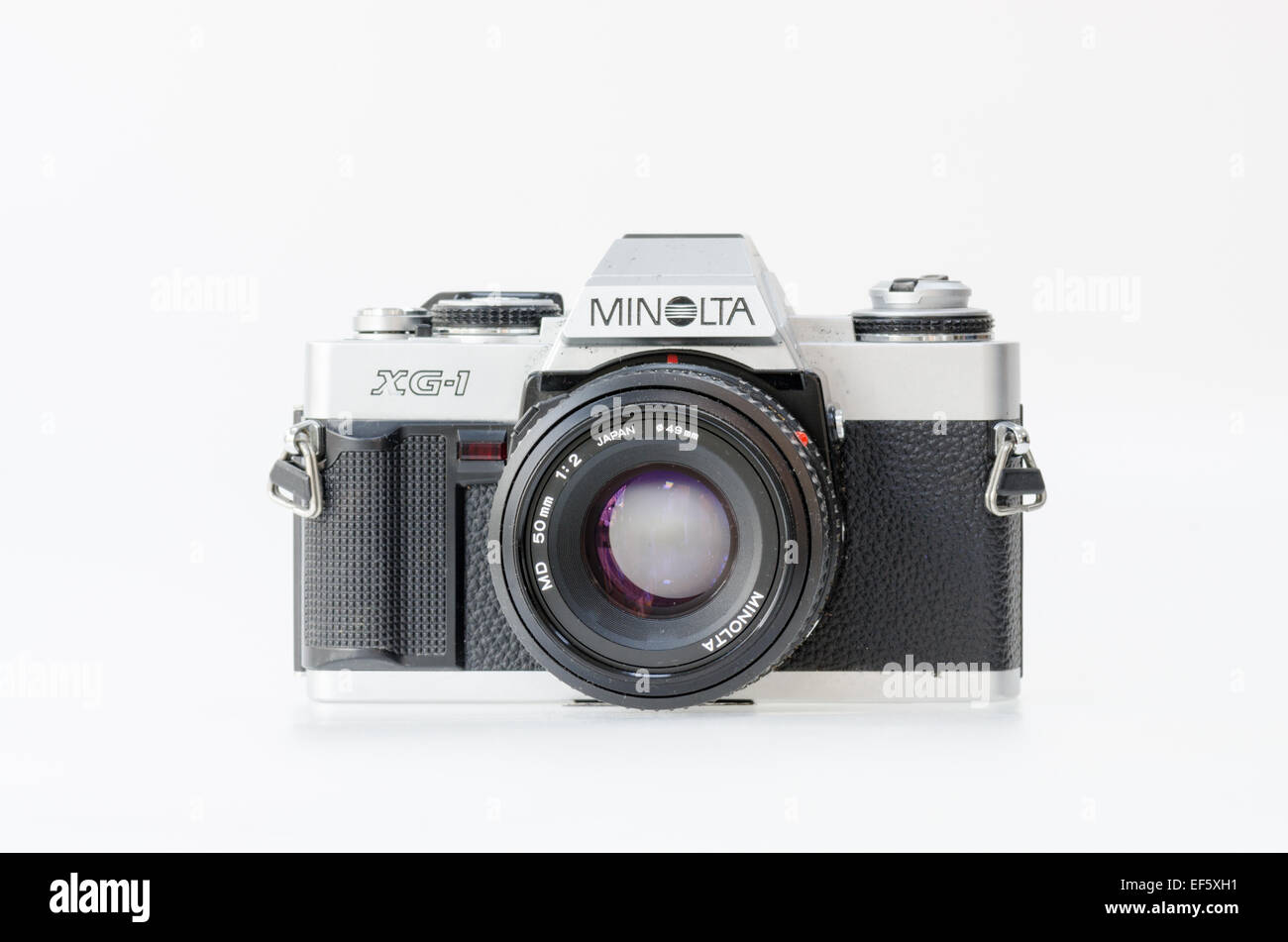 Minolta XG-1 35mm Pellicola slr su sfondo bianco Foto Stock