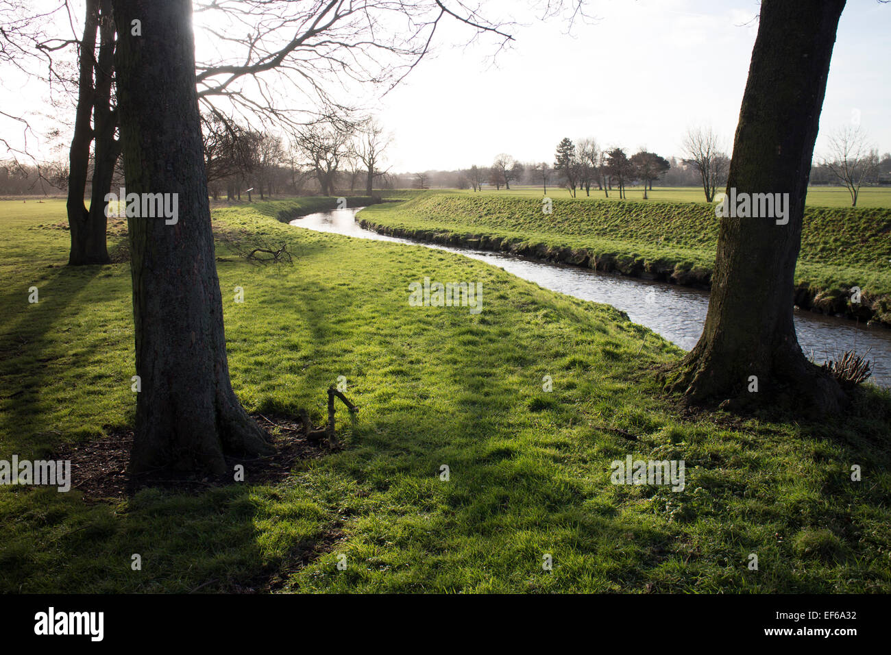 Perry Hall Park e il fiume Tame, Perry Barr, Birmingham, Regno Unito Foto Stock