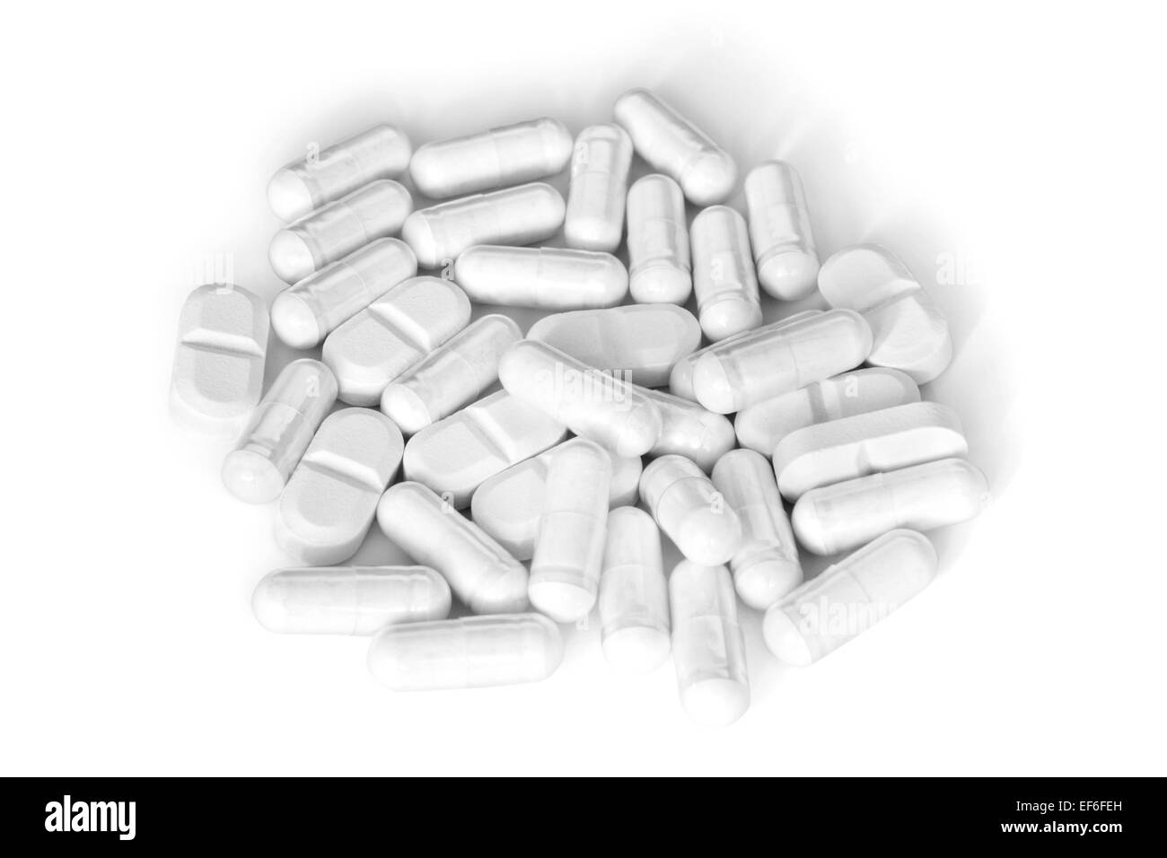 Il concetto di medicina. pillole isolati su sfondo bianco Foto Stock