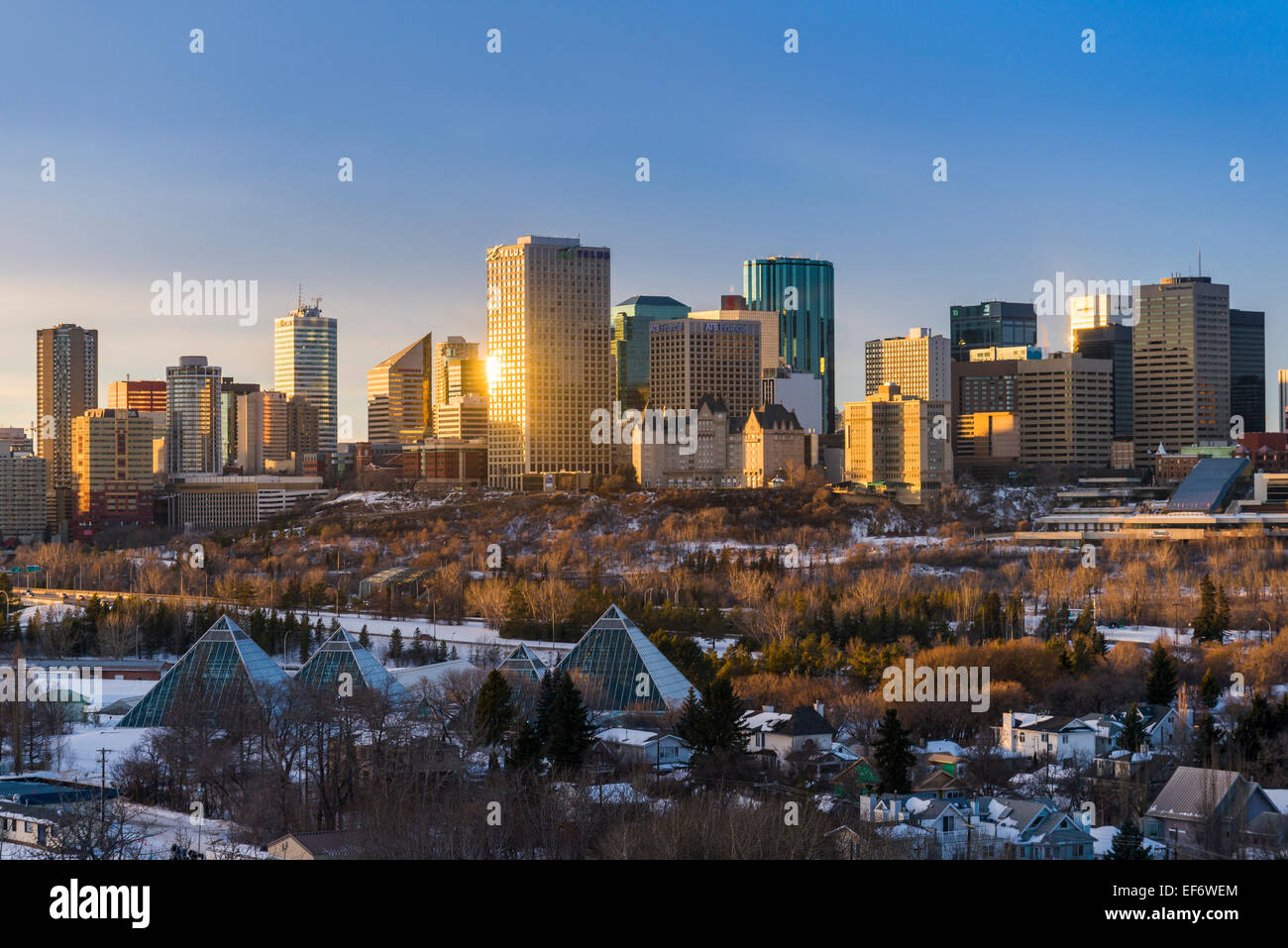 La skyline di Edmonton in inverno, Edmonton, Alberta, Canada Foto Stock