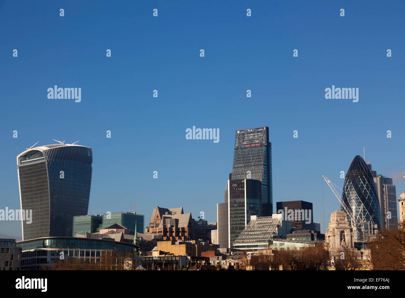 City of London skyline presi da Tower Bridge Foto Stock